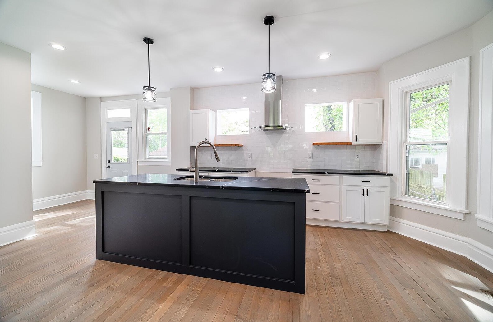 784 Kimball Pl, Columbus OH  43205-2813 exterior