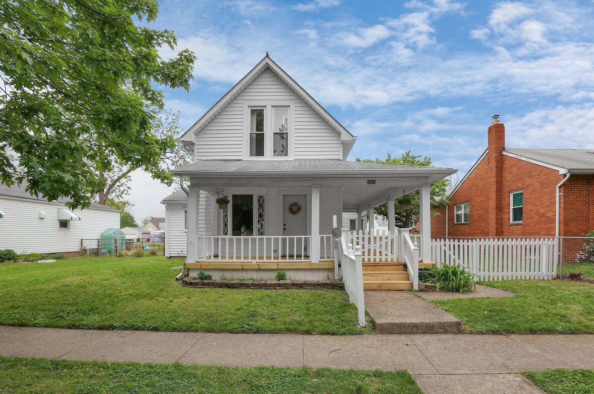 3562 Midland St, Darbydale, OH 43123