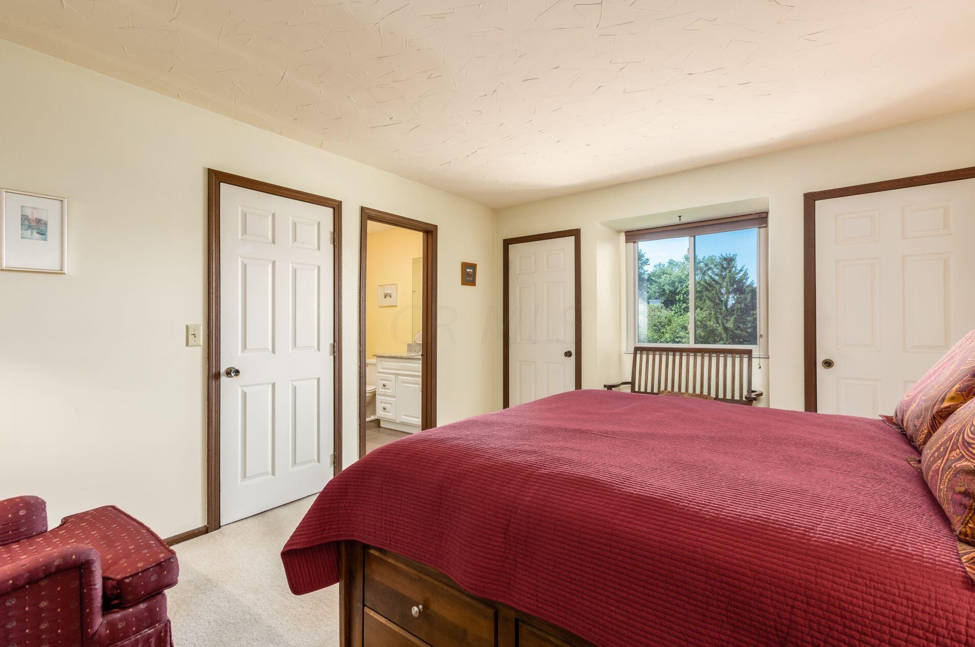 435 North St, Columbus OH 43085-7218 exterior