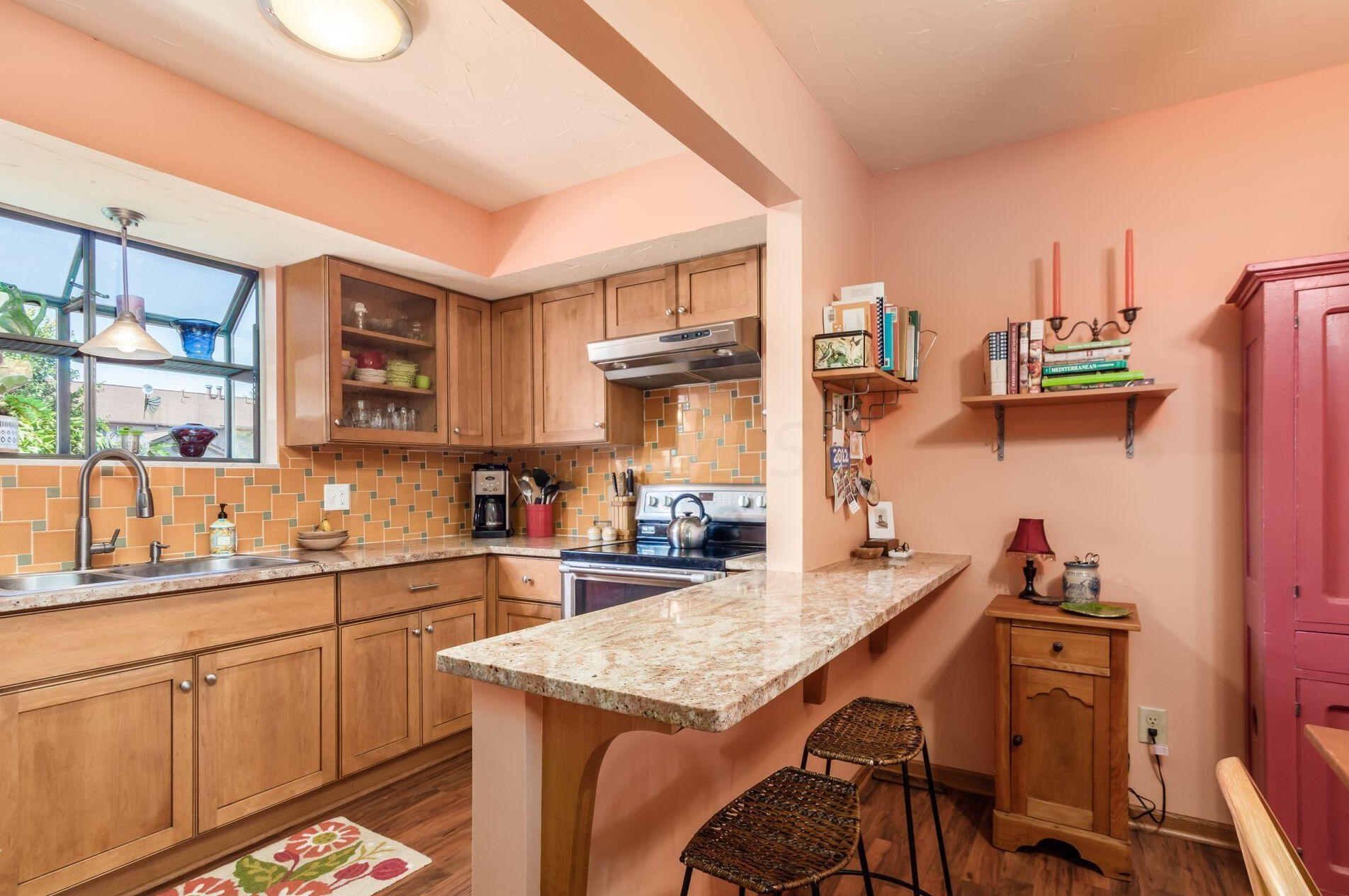 435 North St, Columbus OH 43085-7218 exterior