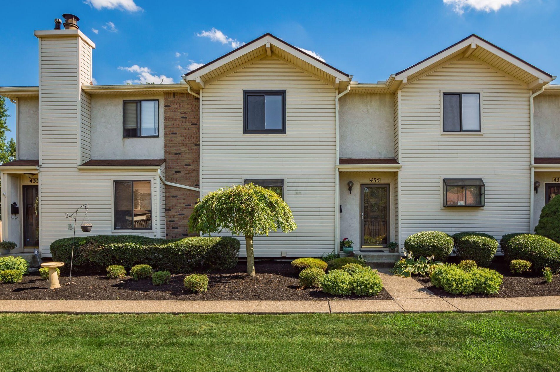 435 E North St, Sharon Township, OH 43085