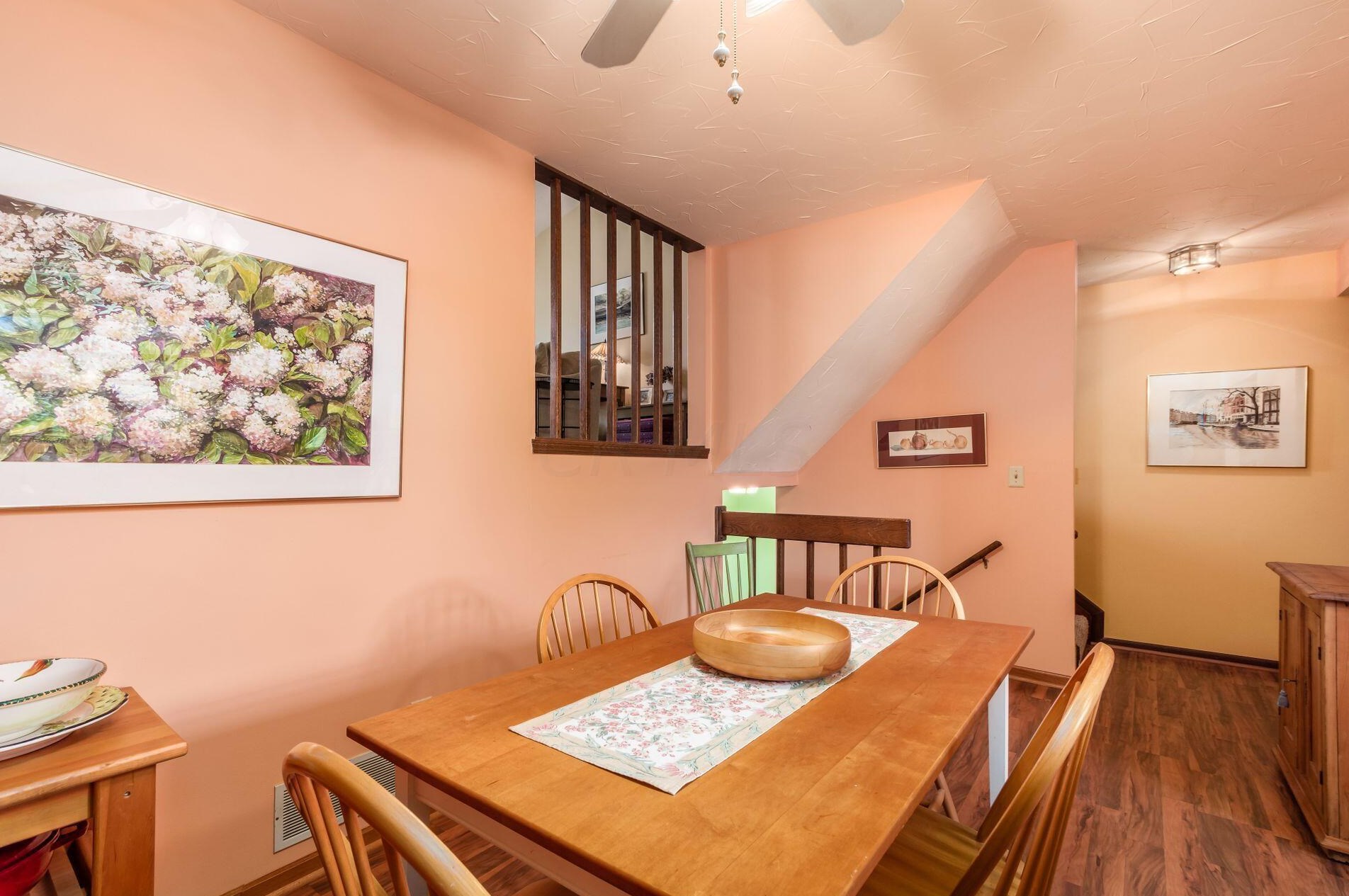 435 North St, Columbus OH 43085-7218 exterior