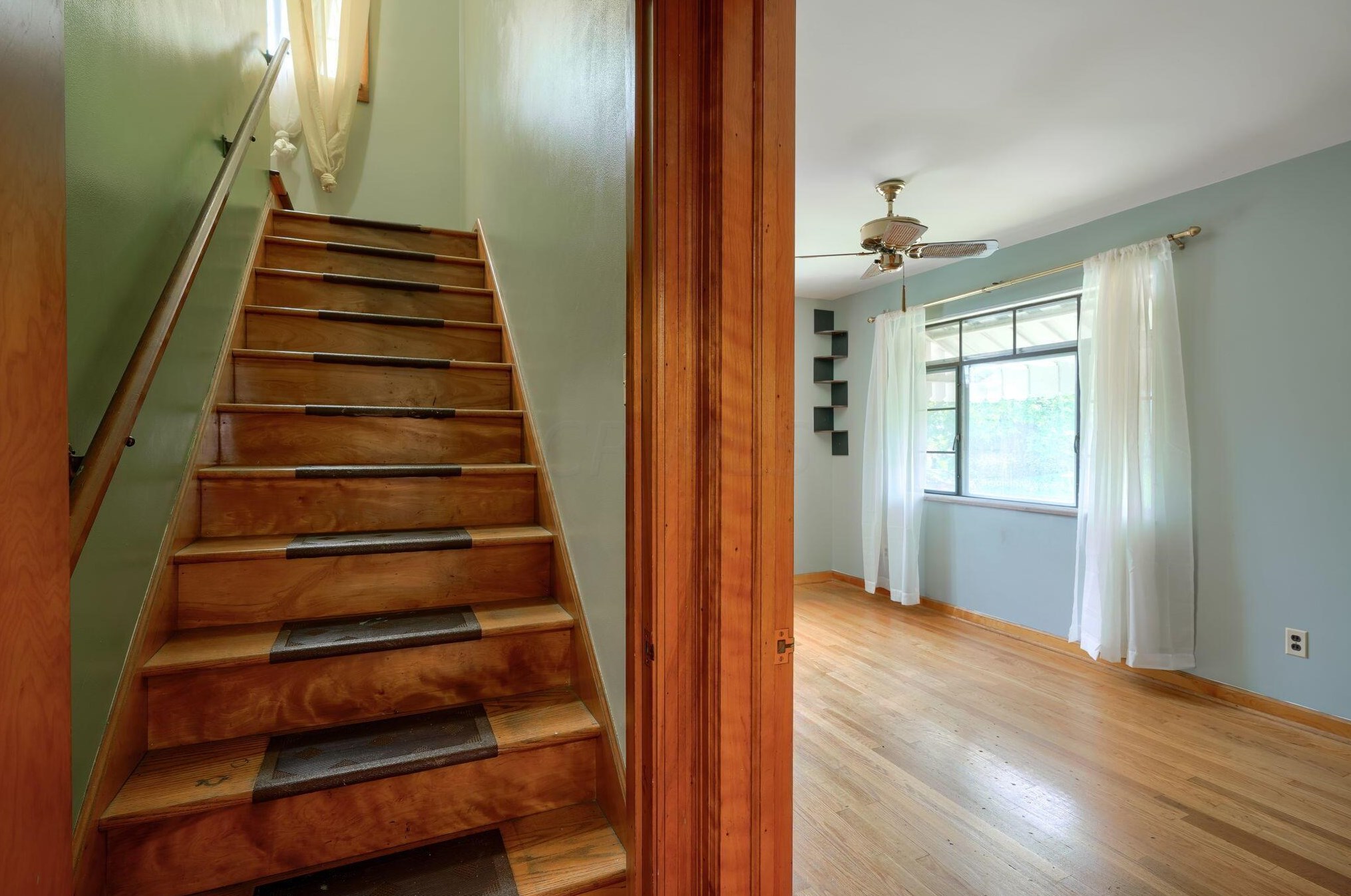 46 Algonquin Ave, Columbus OH  43204-1902 exterior