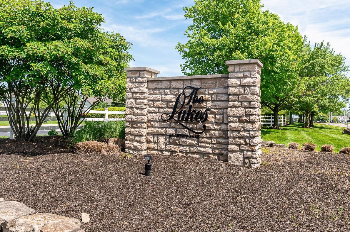 5360 Reston Park Dr, Columbus, OH 43235-7127