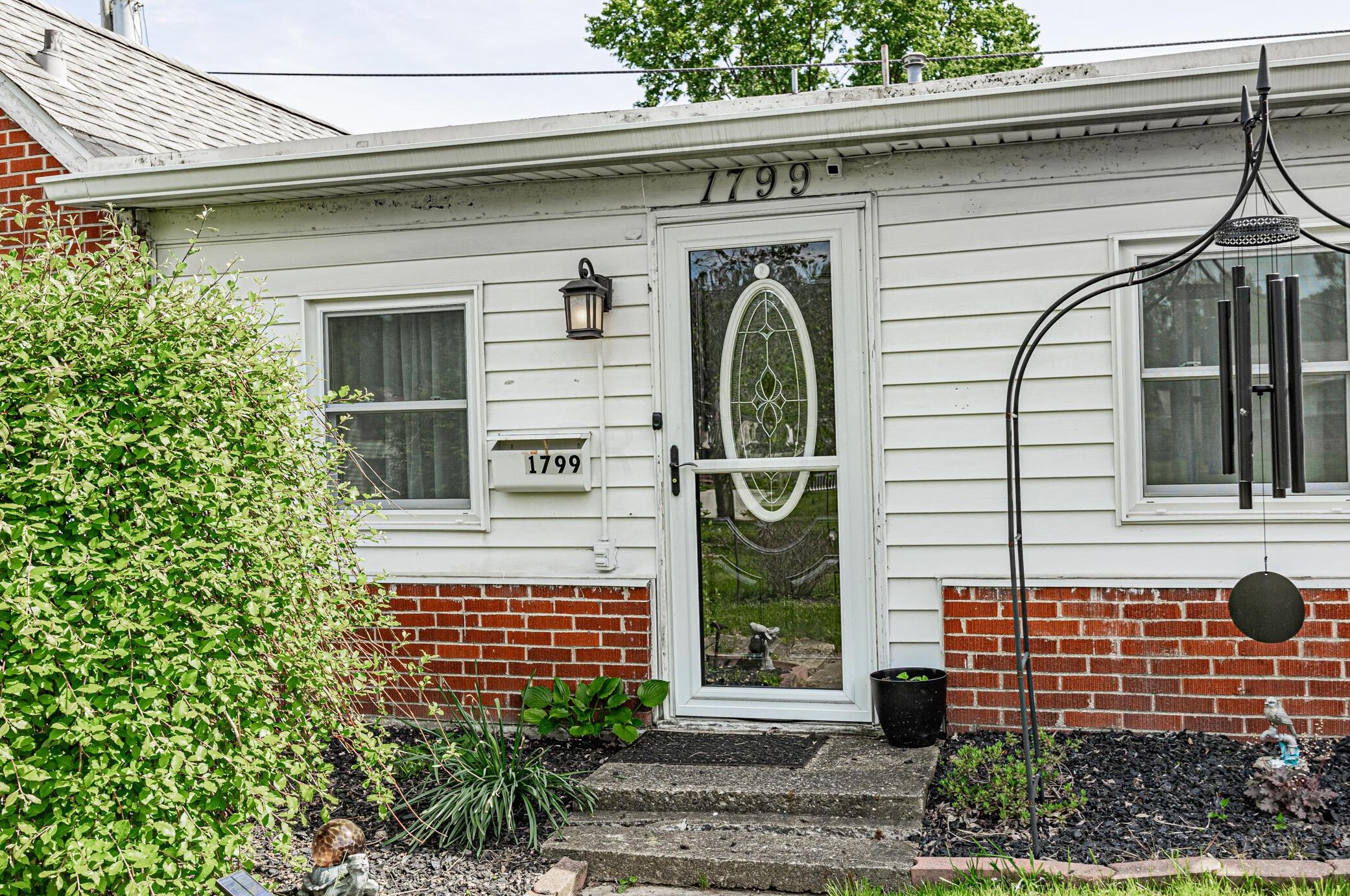 1799 Ferris Rd, Columbus, OH 43224-2262