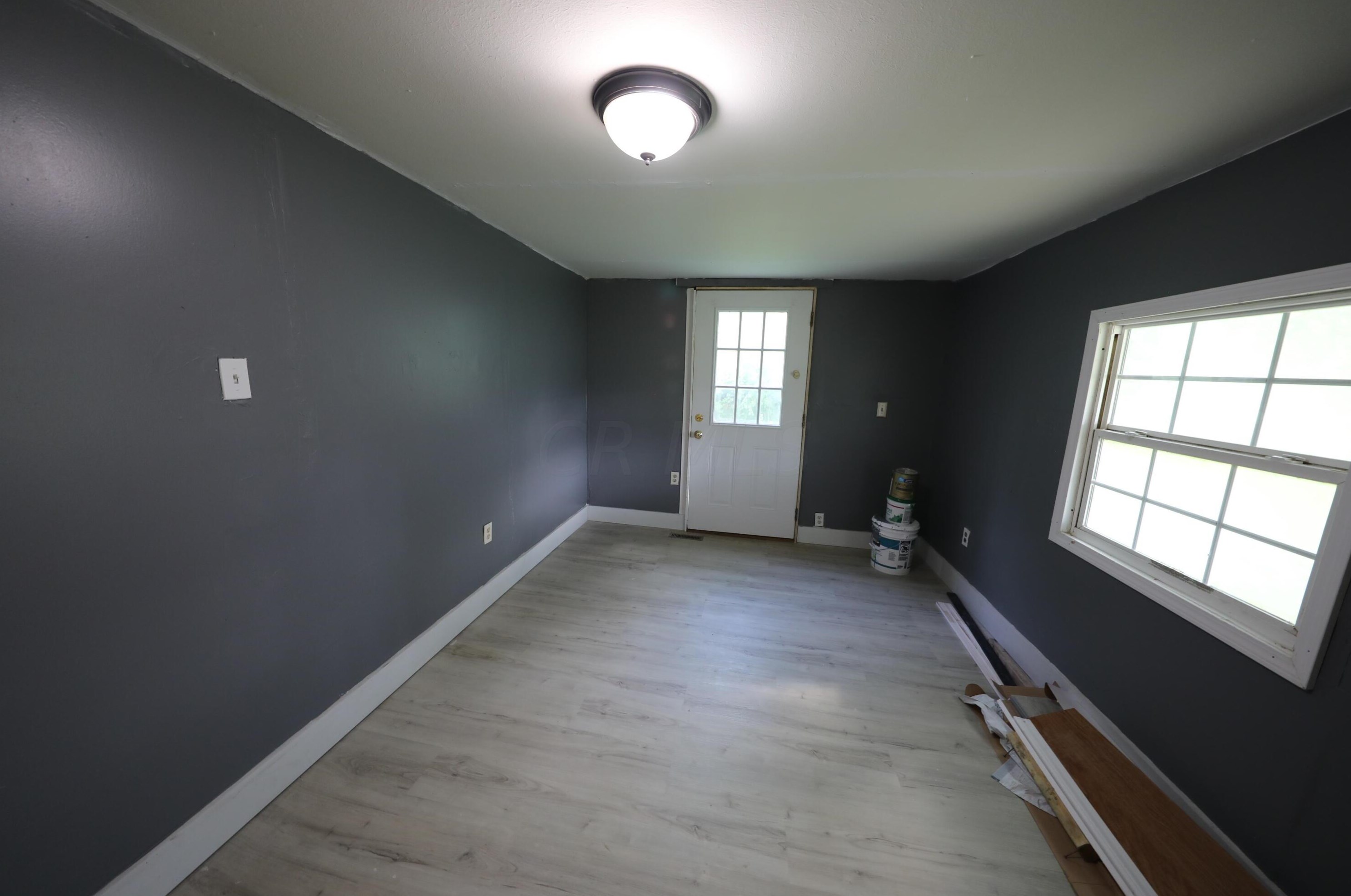 2403 Maureen Blvd, Columbus OH 43207-4554 exterior