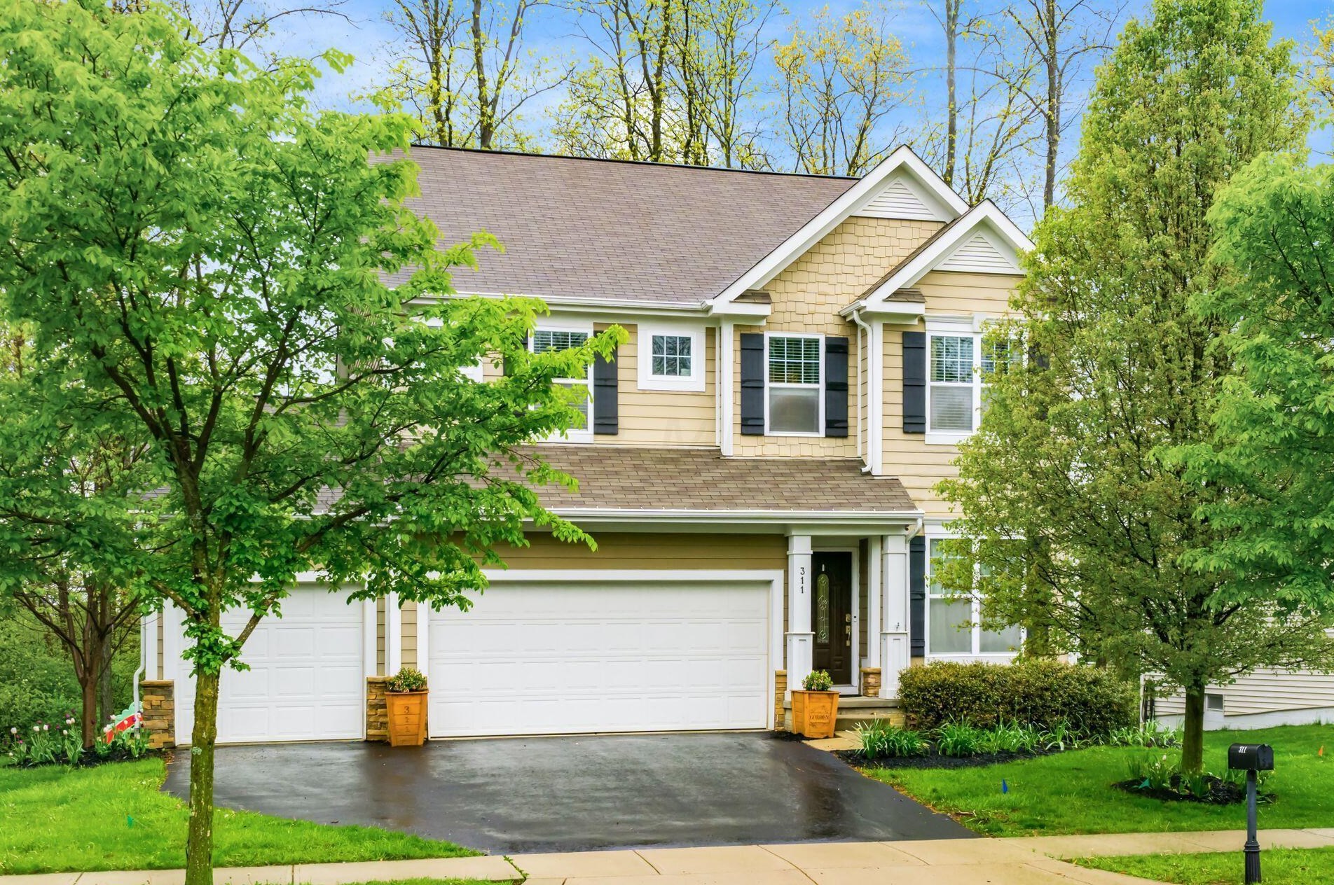 311 Seatrain Dr, Delaware, OH 43015