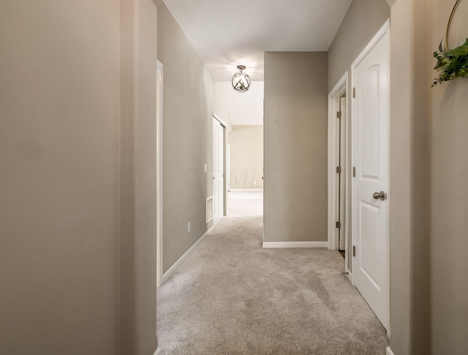 5598 Alliance Way, Columbus OH  43228-8946 exterior