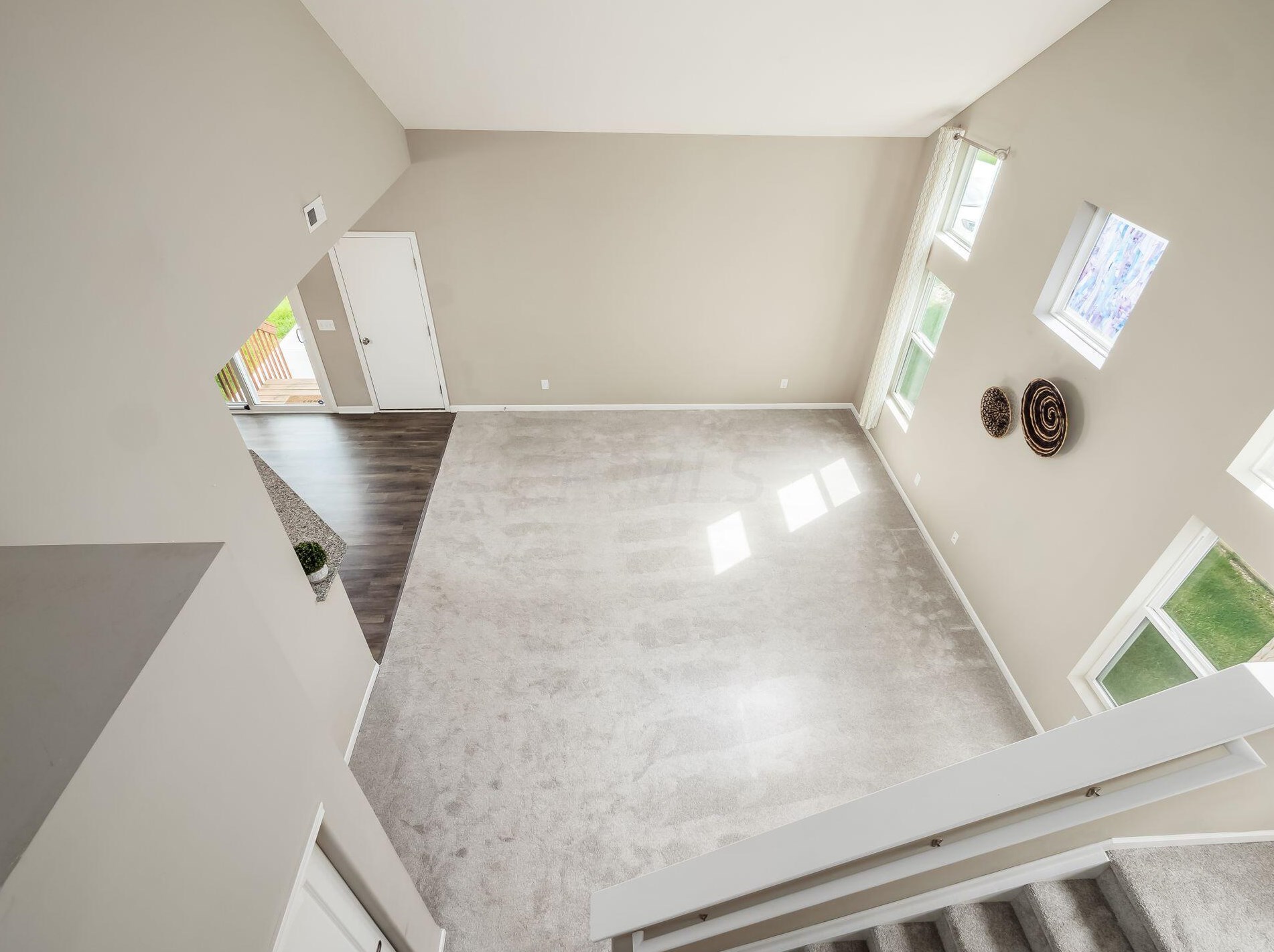 5598 Alliance Way, Columbus OH  43228-8946 exterior