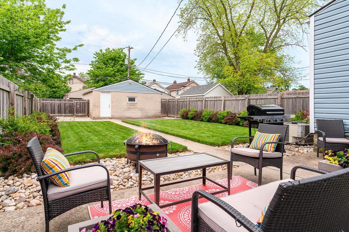 152 Welch Ave, Columbus, OH 43207-1112