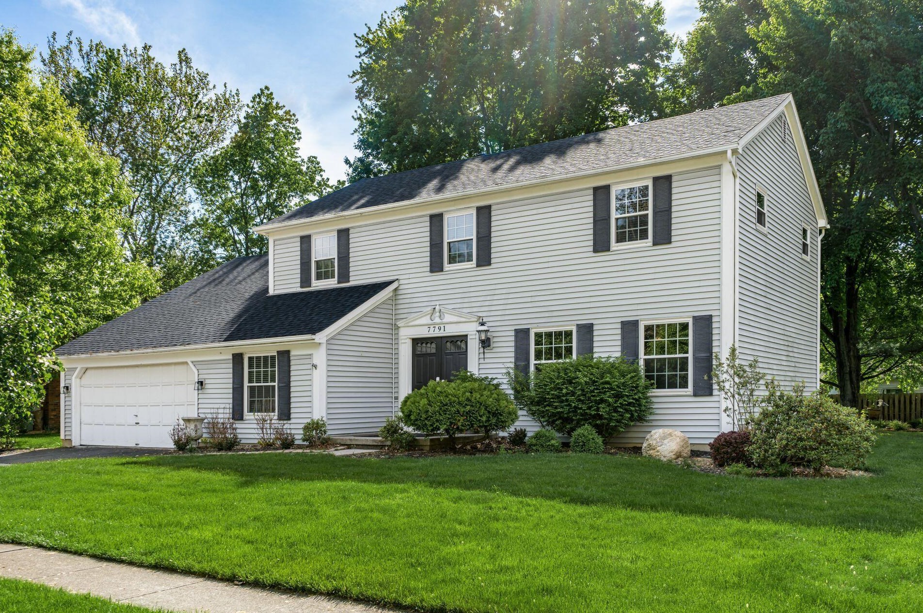 7791 Strathmoore Rd, Dublin, OH 43016-9262