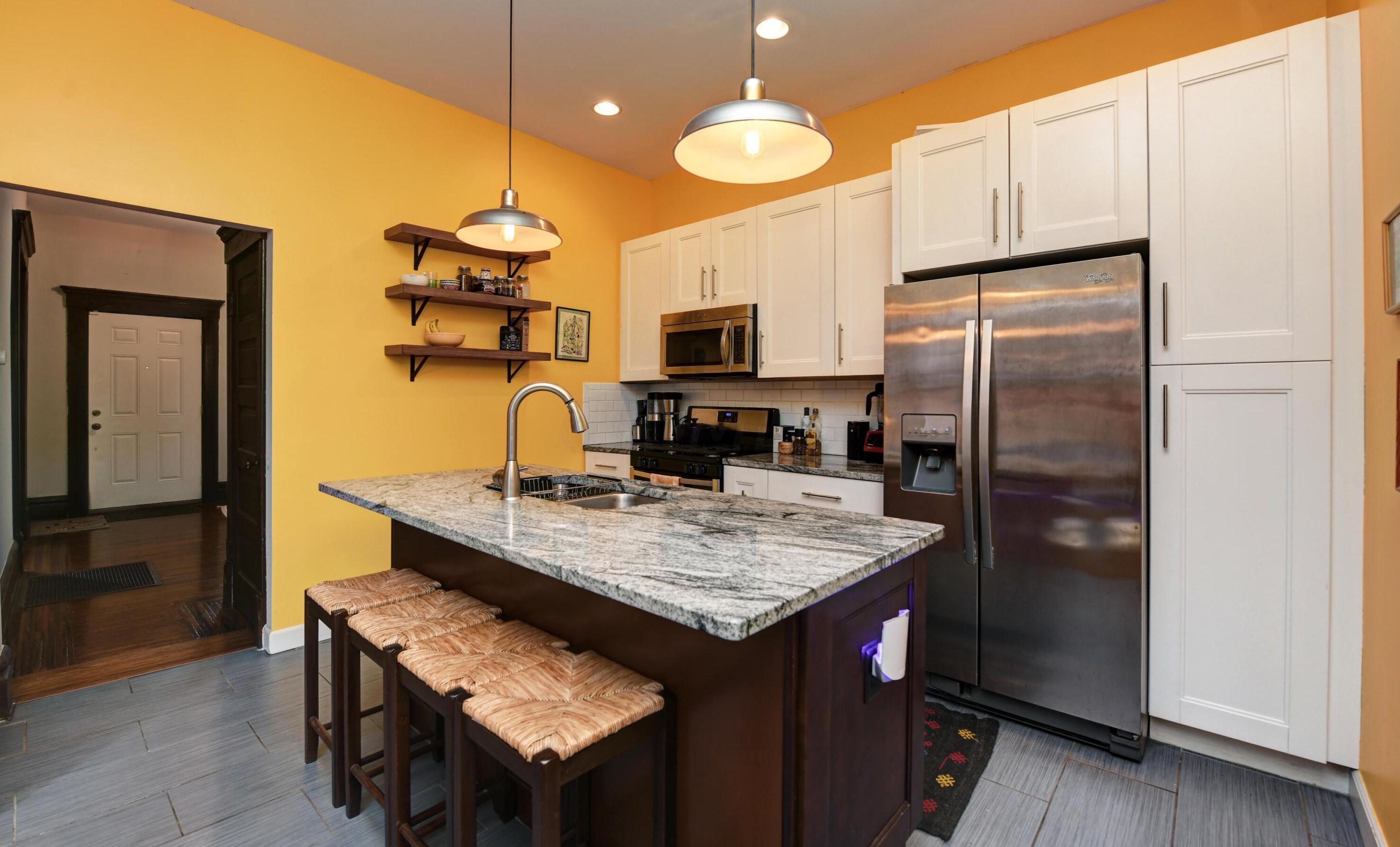 62 Ohio Ave, Columbus OH  43203-1949 exterior