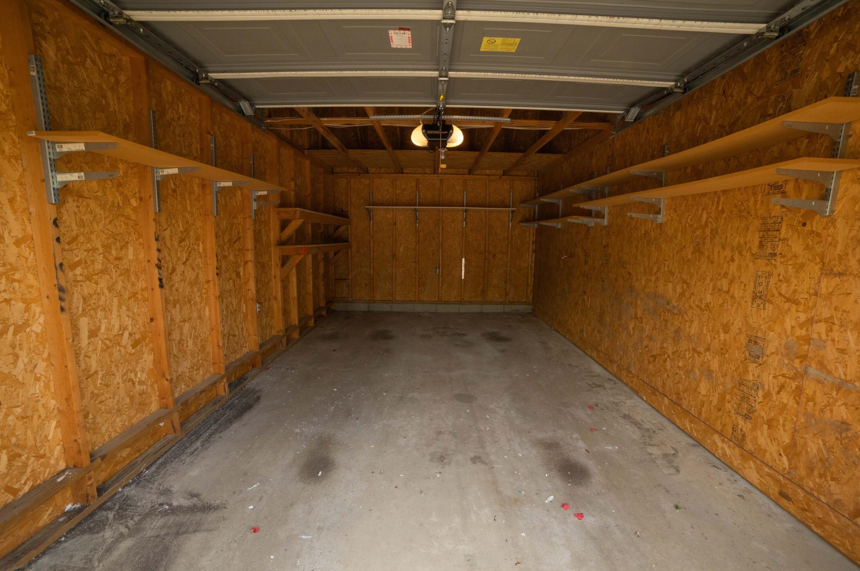 6705 Meadow Creek Dr, Columbus OH  43235-7910 exterior