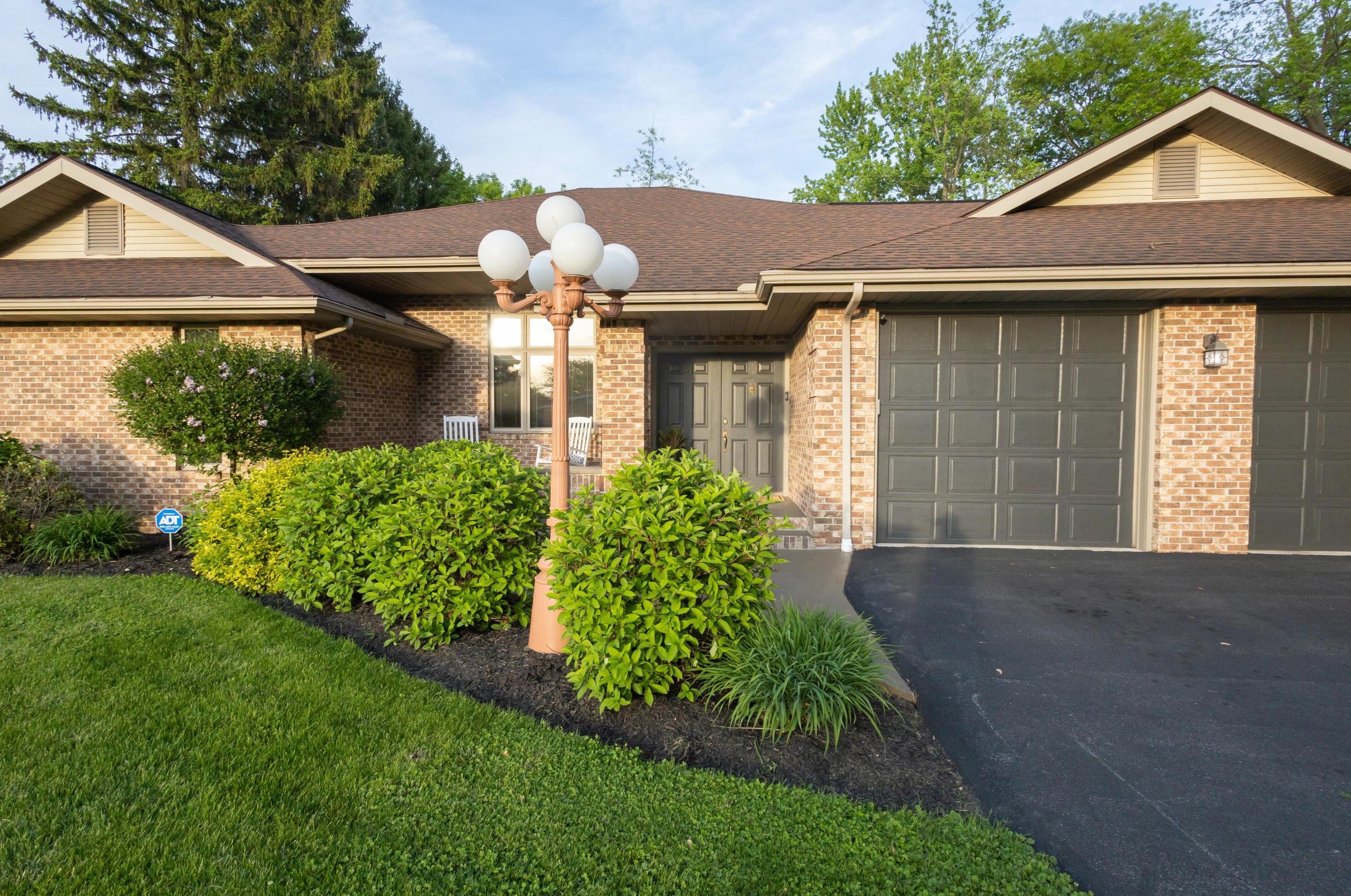 1136 Adare Rd, Marion, OH 43302