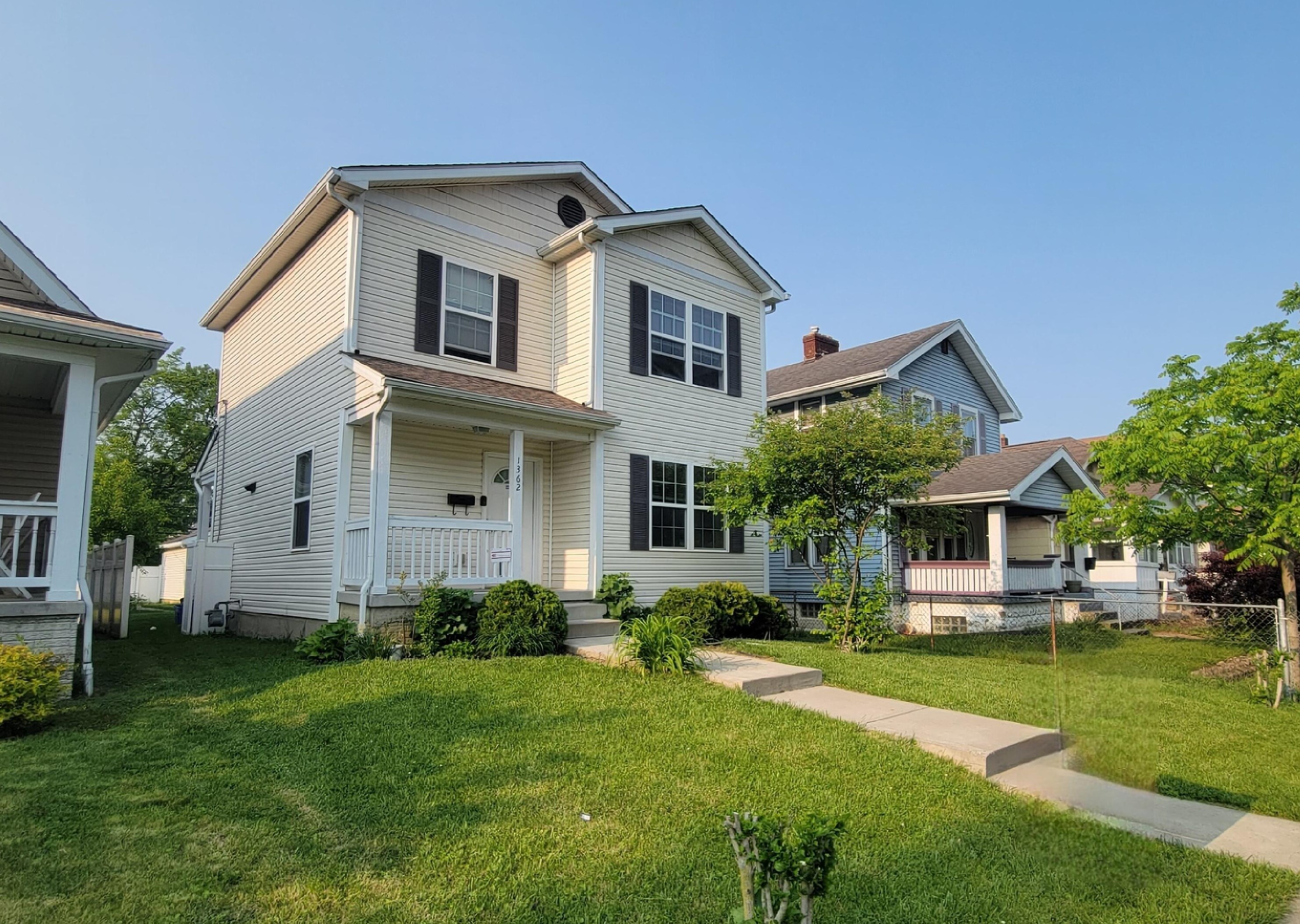 1362 Minnesota Ave, Columbus, OH 43211-1439