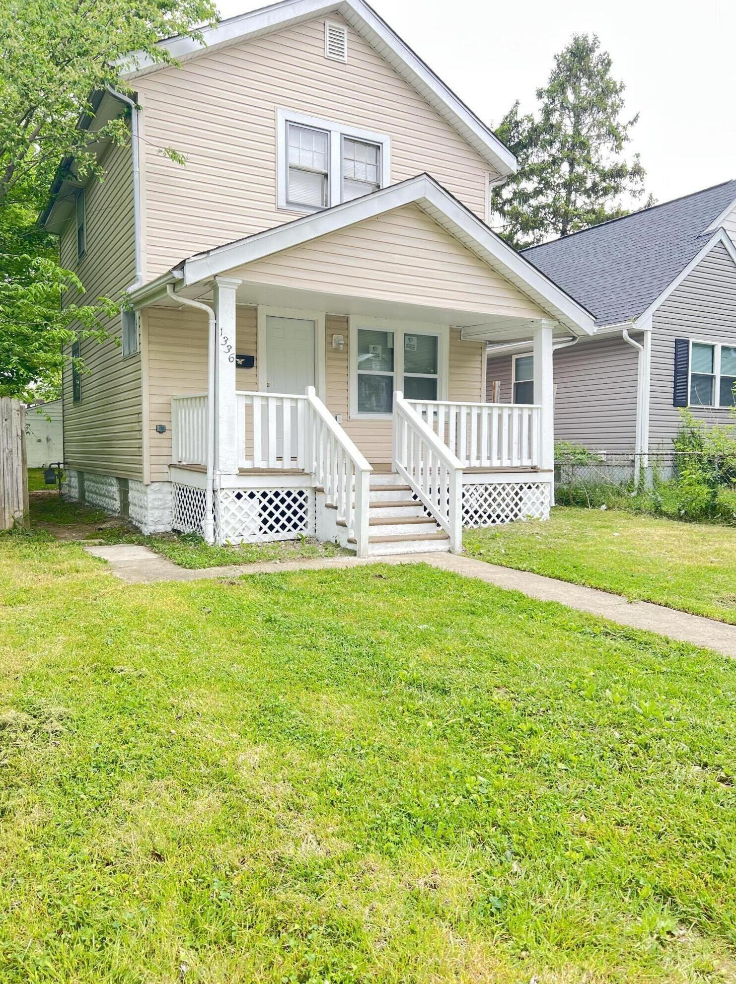 1336 Minnesota Ave, Columbus, OH 43211-1439