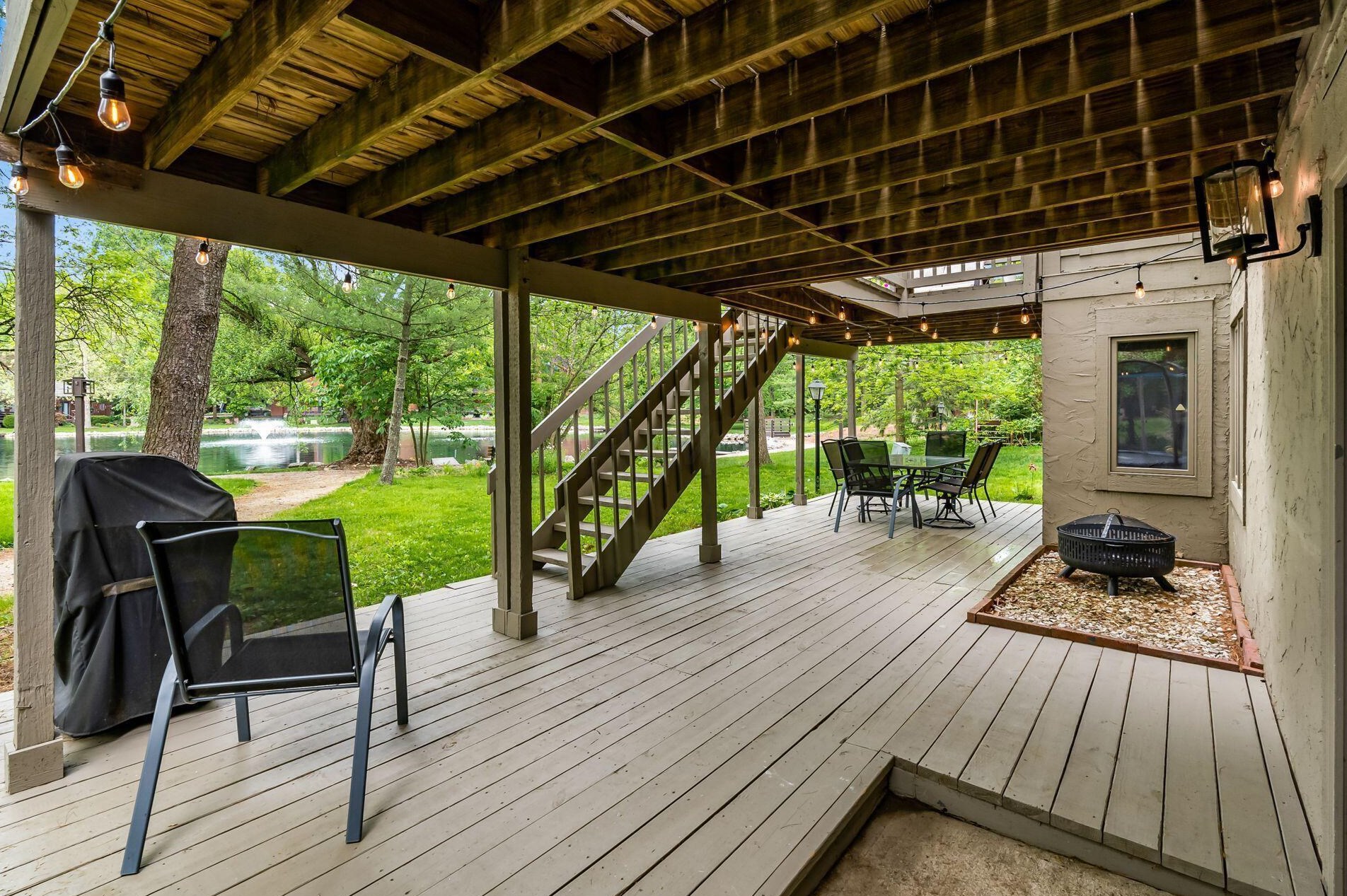 354 Schrock Rd, Westerville OH  43081-3455 exterior