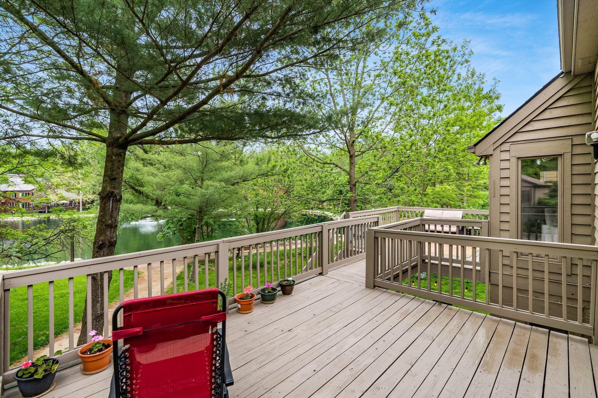 354 Schrock Rd, Westerville OH  43081-3455 exterior