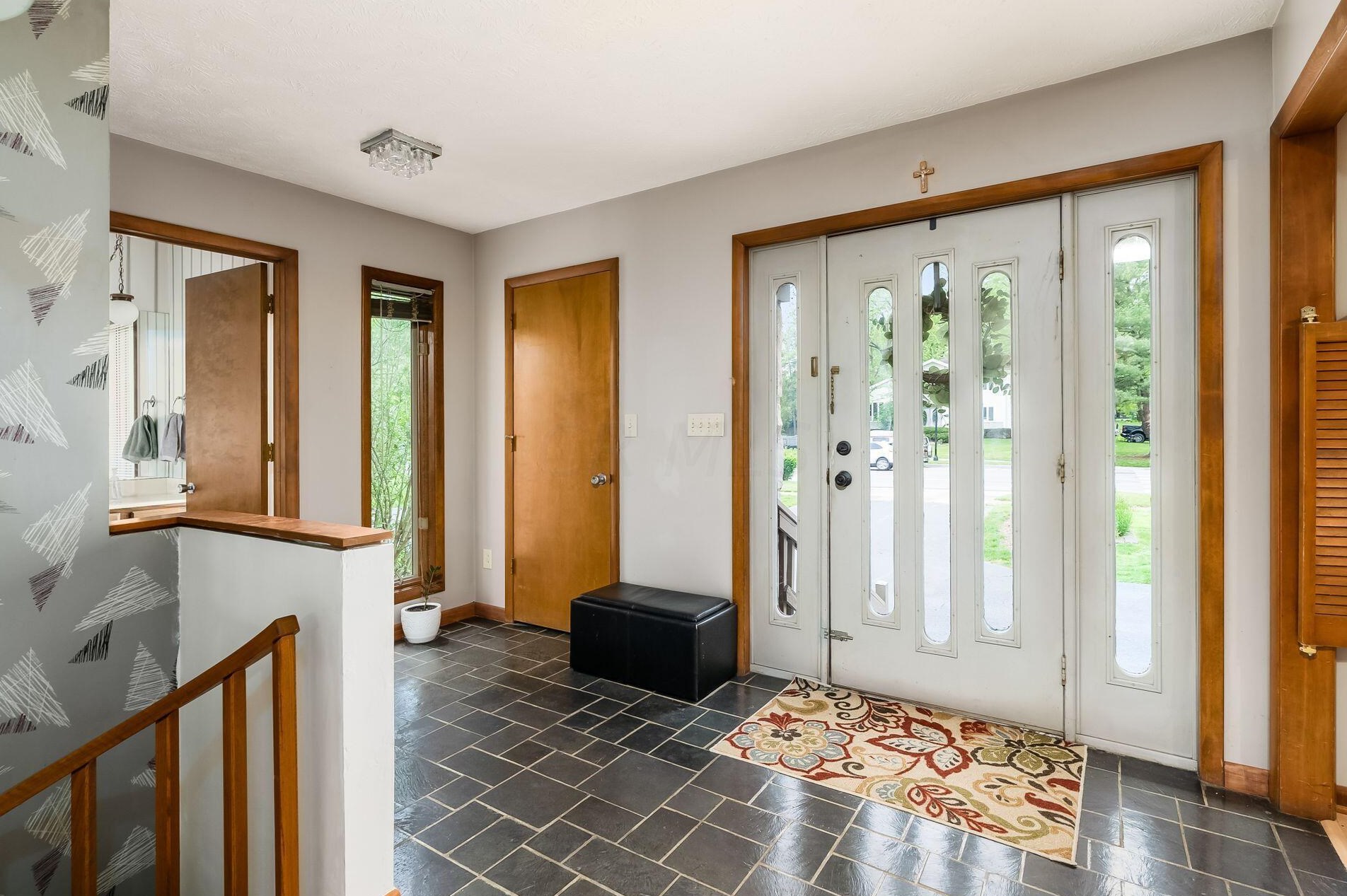 354 Schrock Rd, Westerville OH  43081-3455 exterior