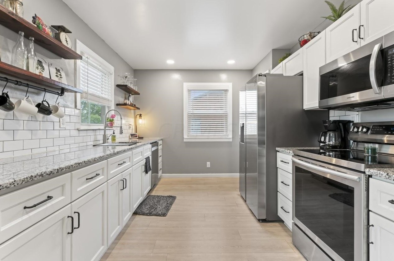 1659 Linwood Ave, Columbus OH  43207-1430 exterior