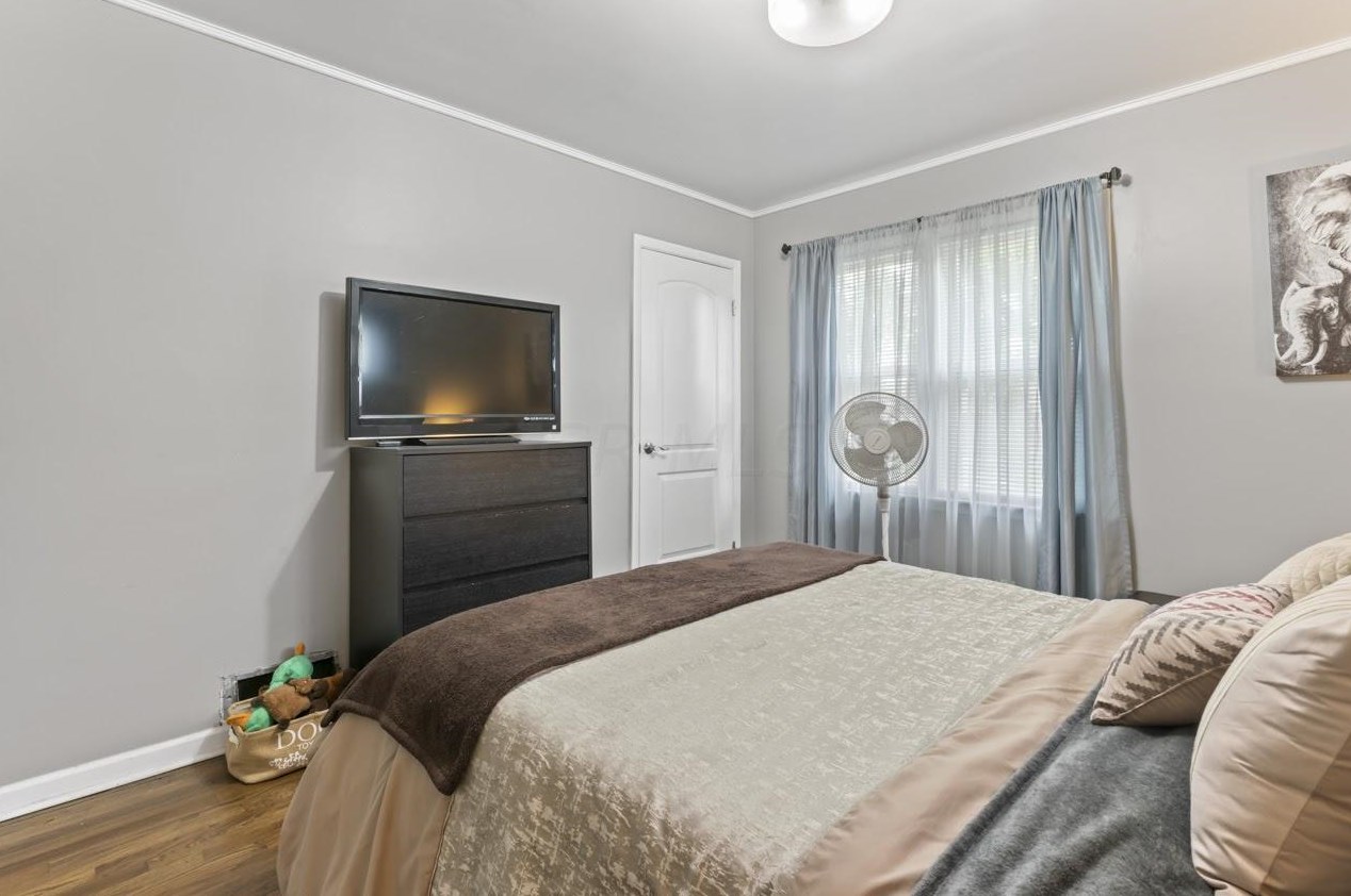 1659 Linwood Ave, Columbus OH  43207-1430 exterior