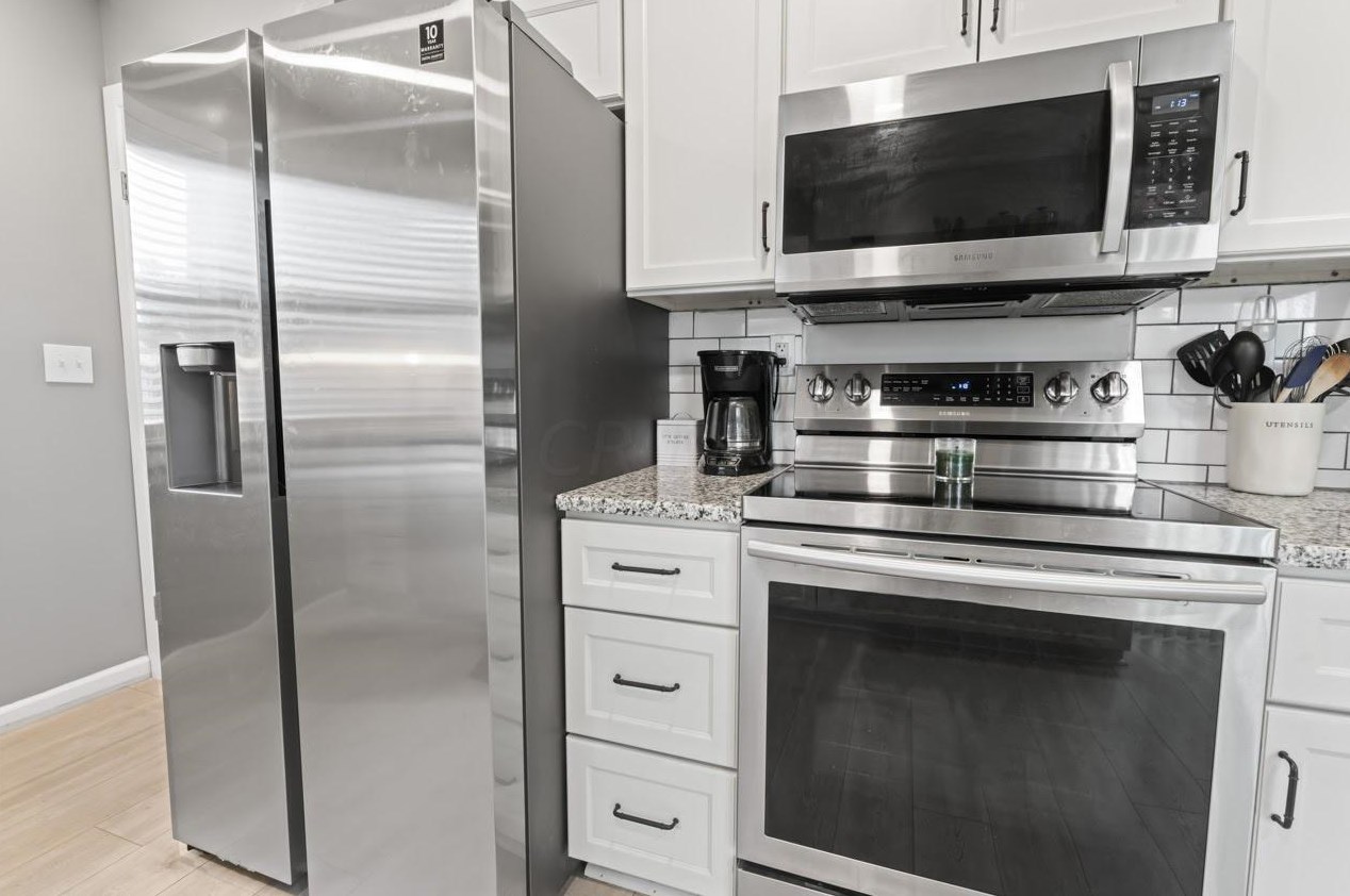 1659 Linwood Ave, Columbus OH  43207-1430 exterior