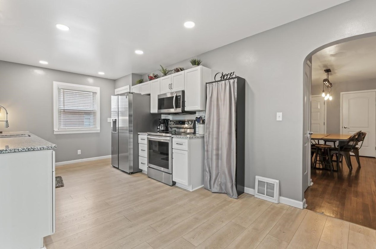 1659 Linwood Ave, Columbus OH  43207-1430 exterior