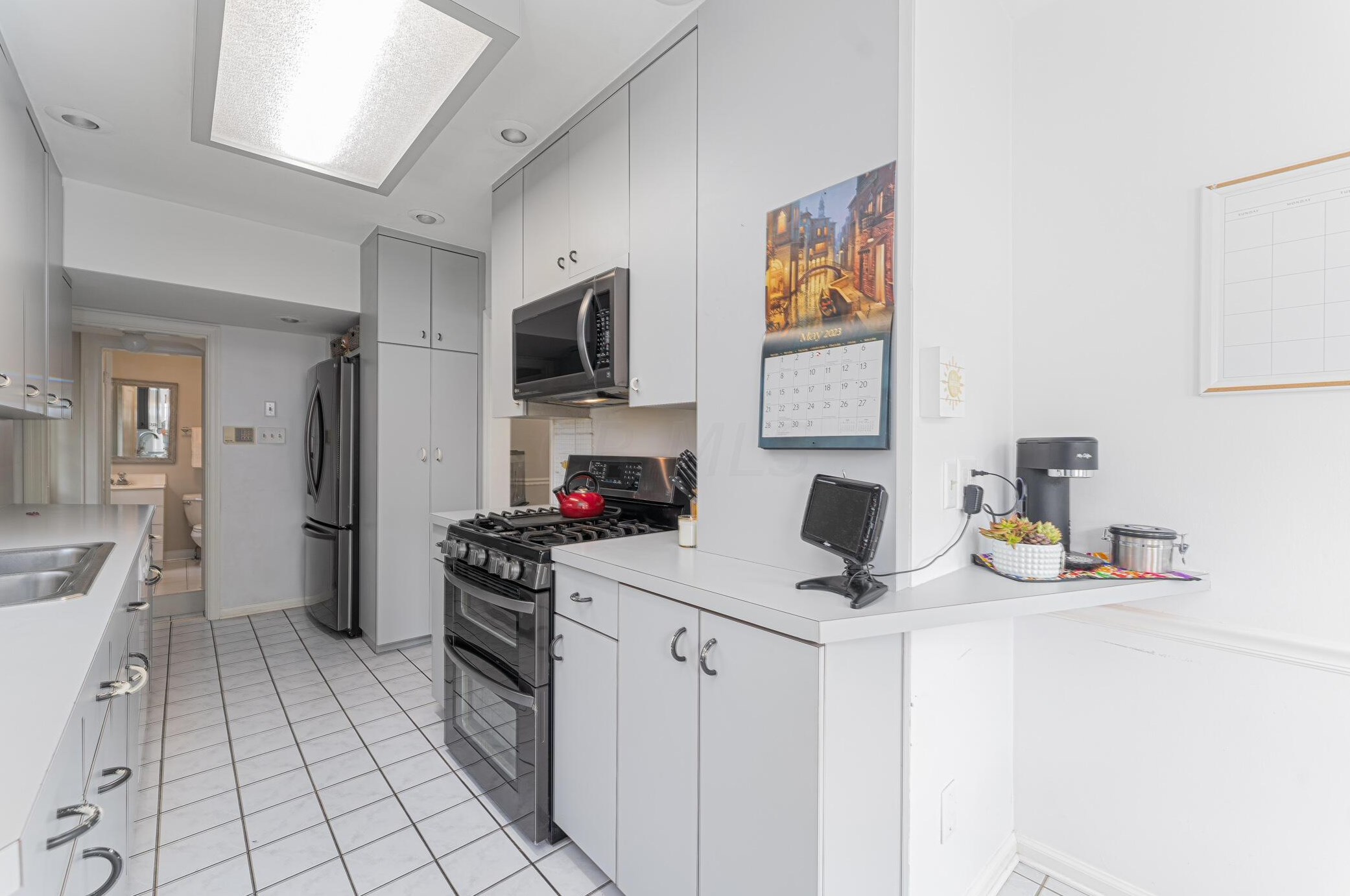 49 Remington Rd, Columbus OH  43209-1442 exterior