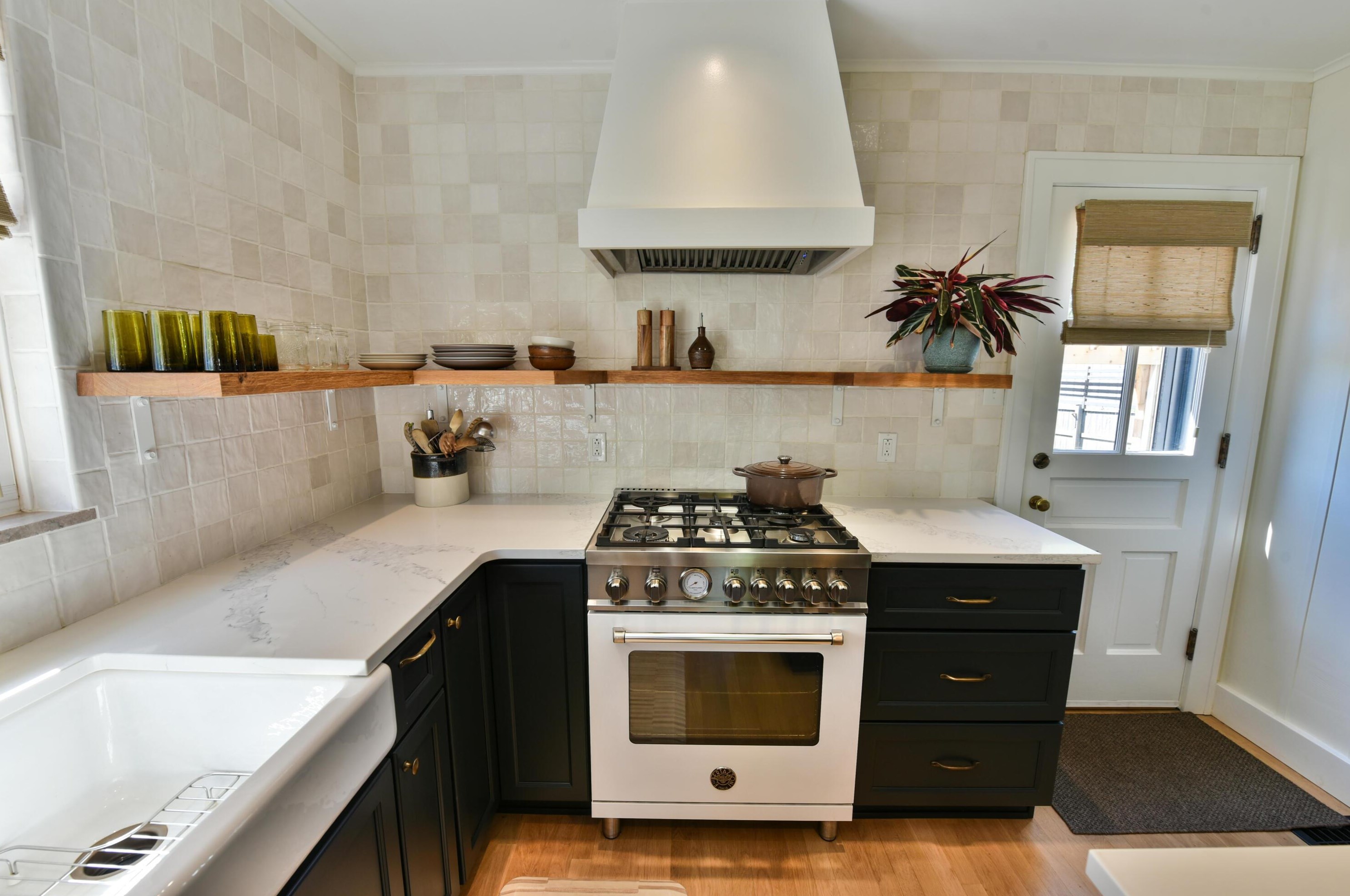 2813 Bryden Rd, Columbus OH  43209-2249 exterior