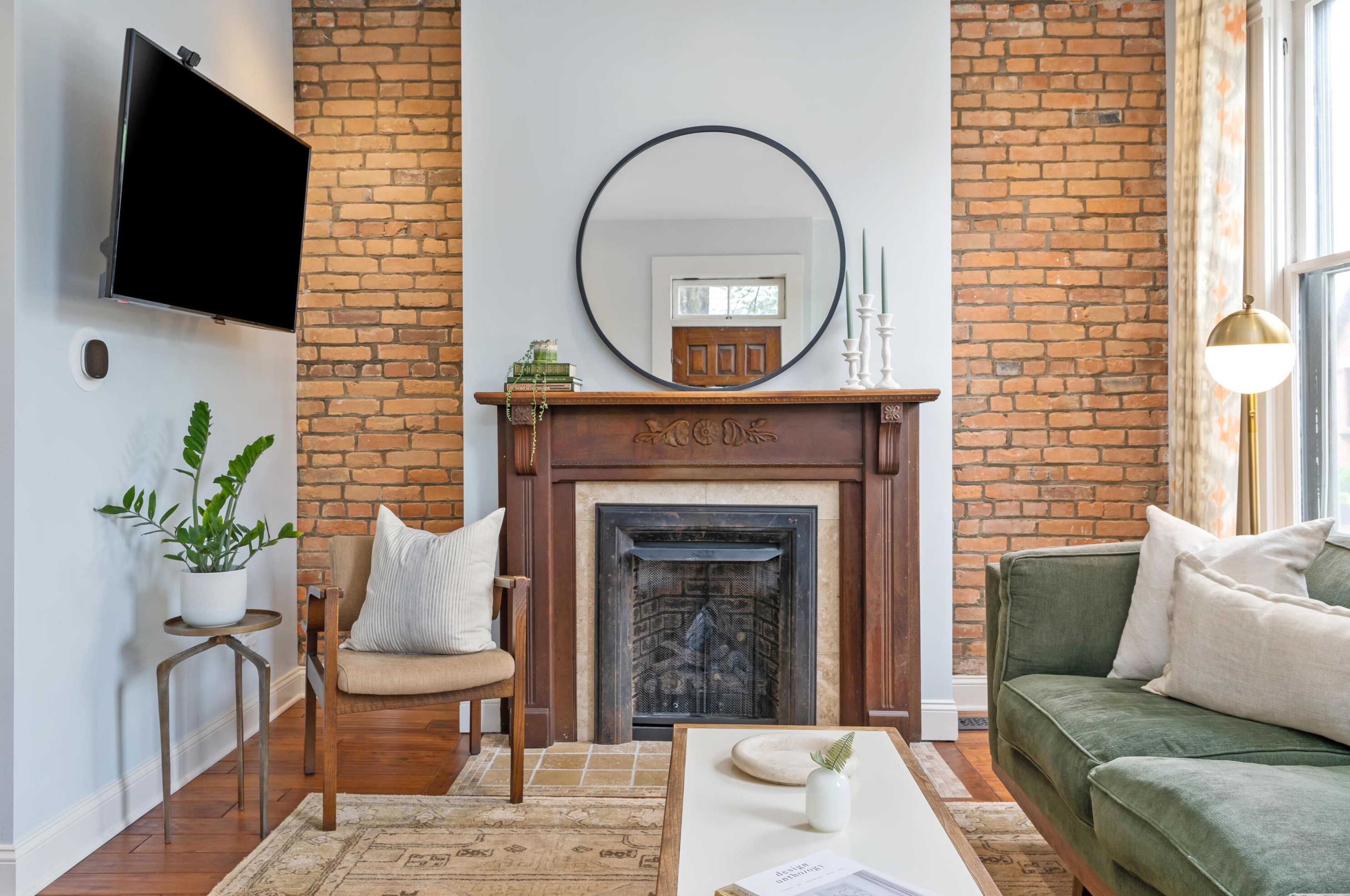 173 Sycamore St, Columbus OH  43215-5617 exterior