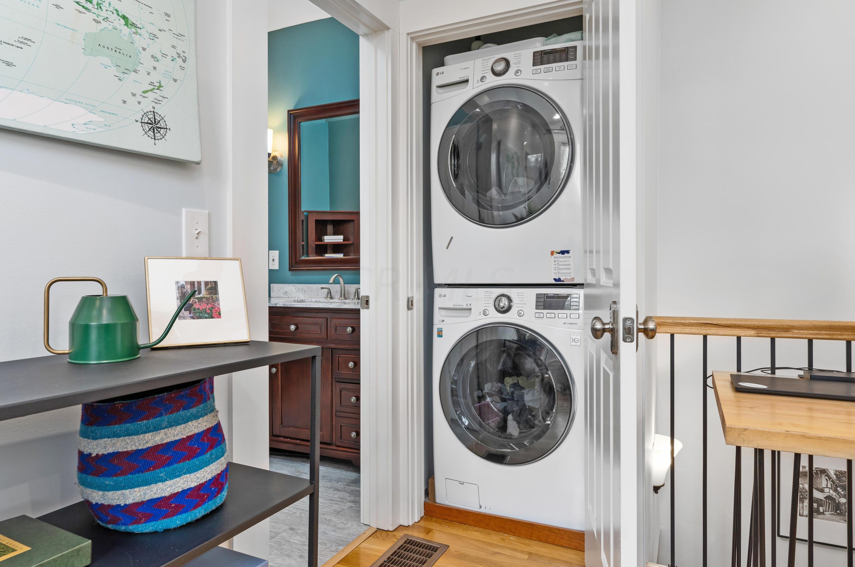 173 Sycamore St, Columbus OH  43215-5617 exterior