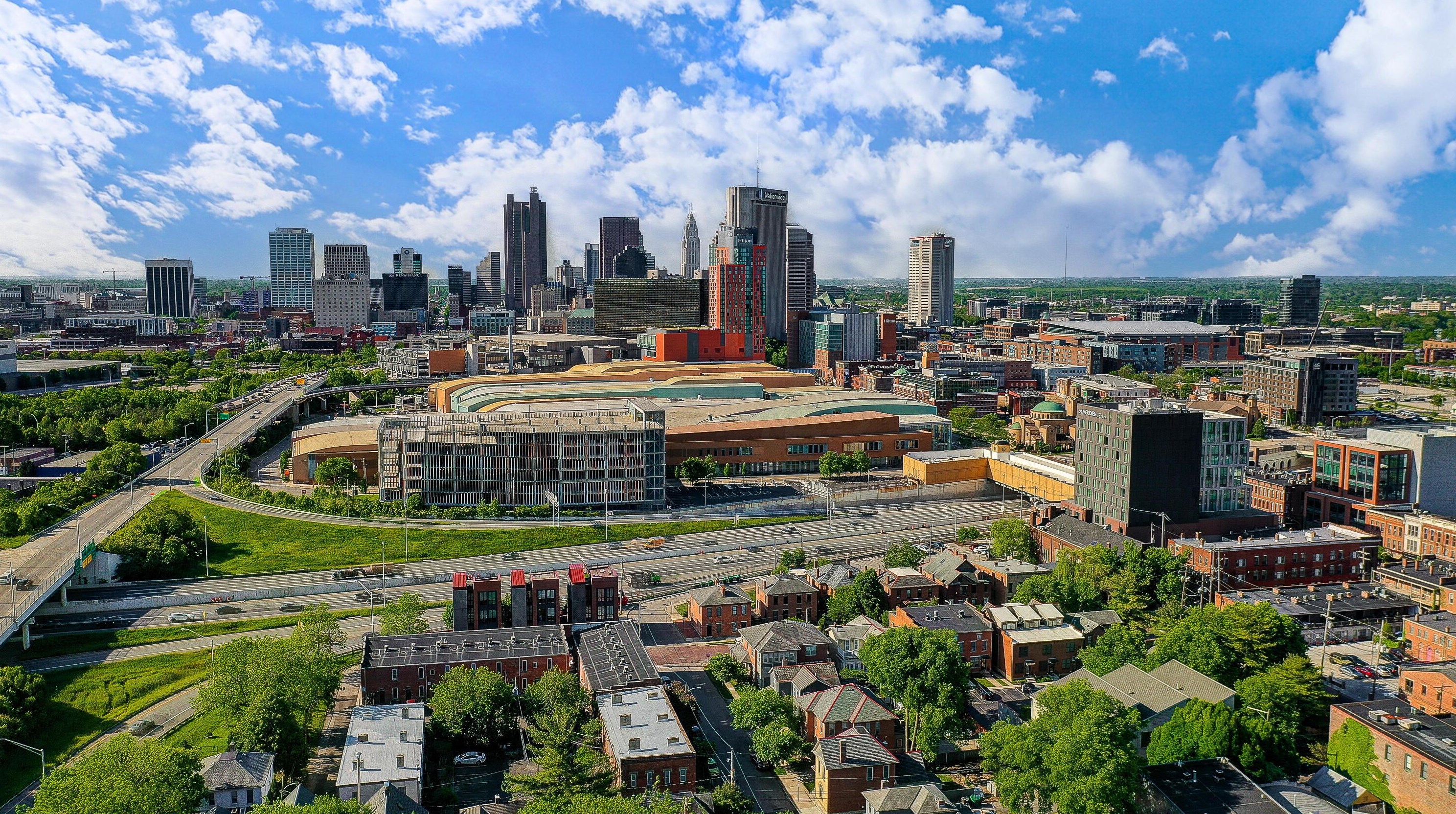 81 Lincoln St, Columbus OH  43215-1672 exterior