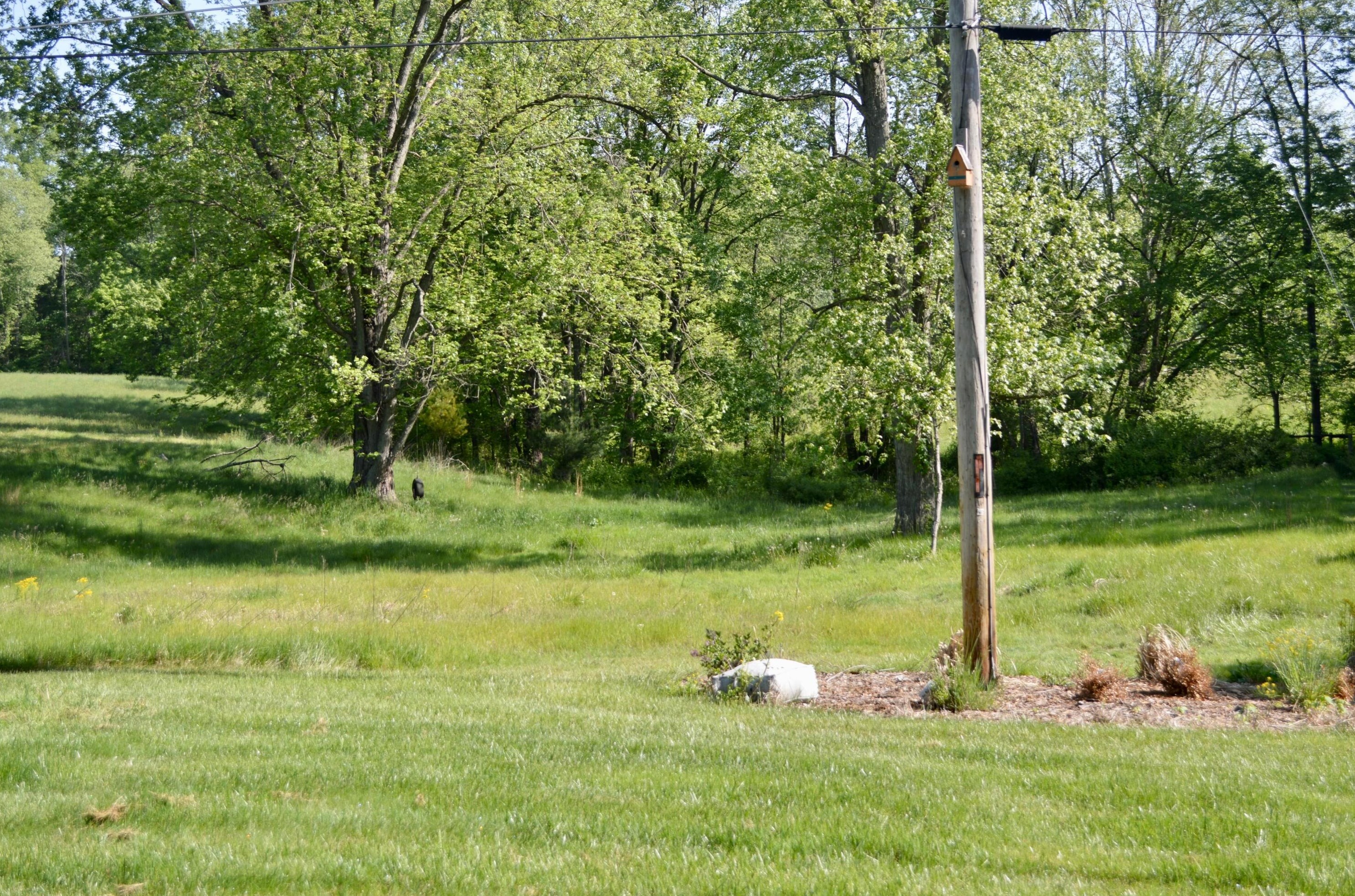 345 Mohican Dr, Crooksville OH  43731-9729 exterior