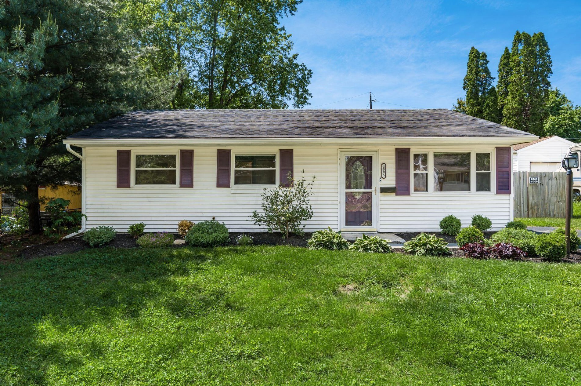 3585 Wyncote Rd, Columbus, OH 43232-6043