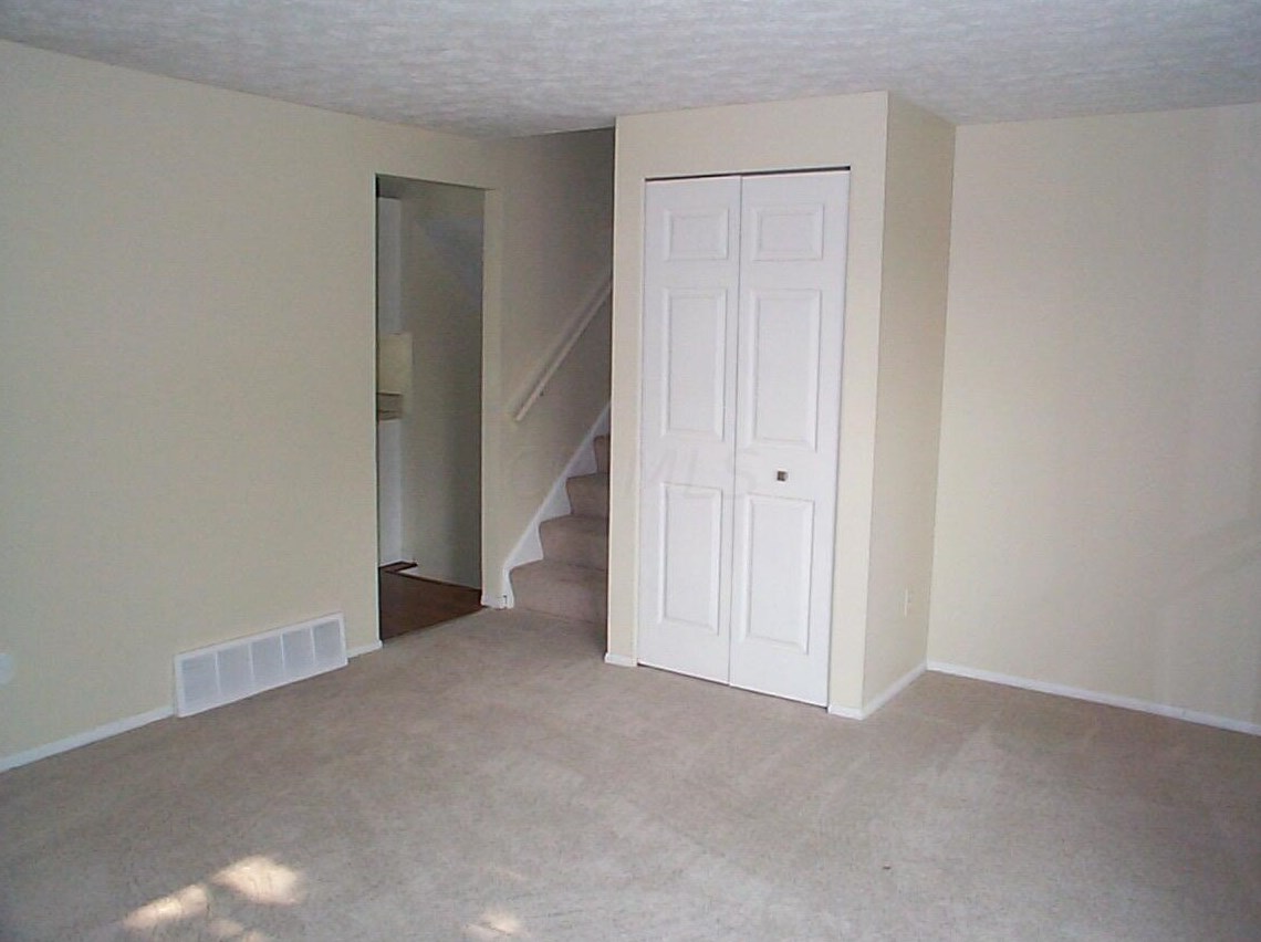 3399 Hoover Rd, Darbydale, OH 43123