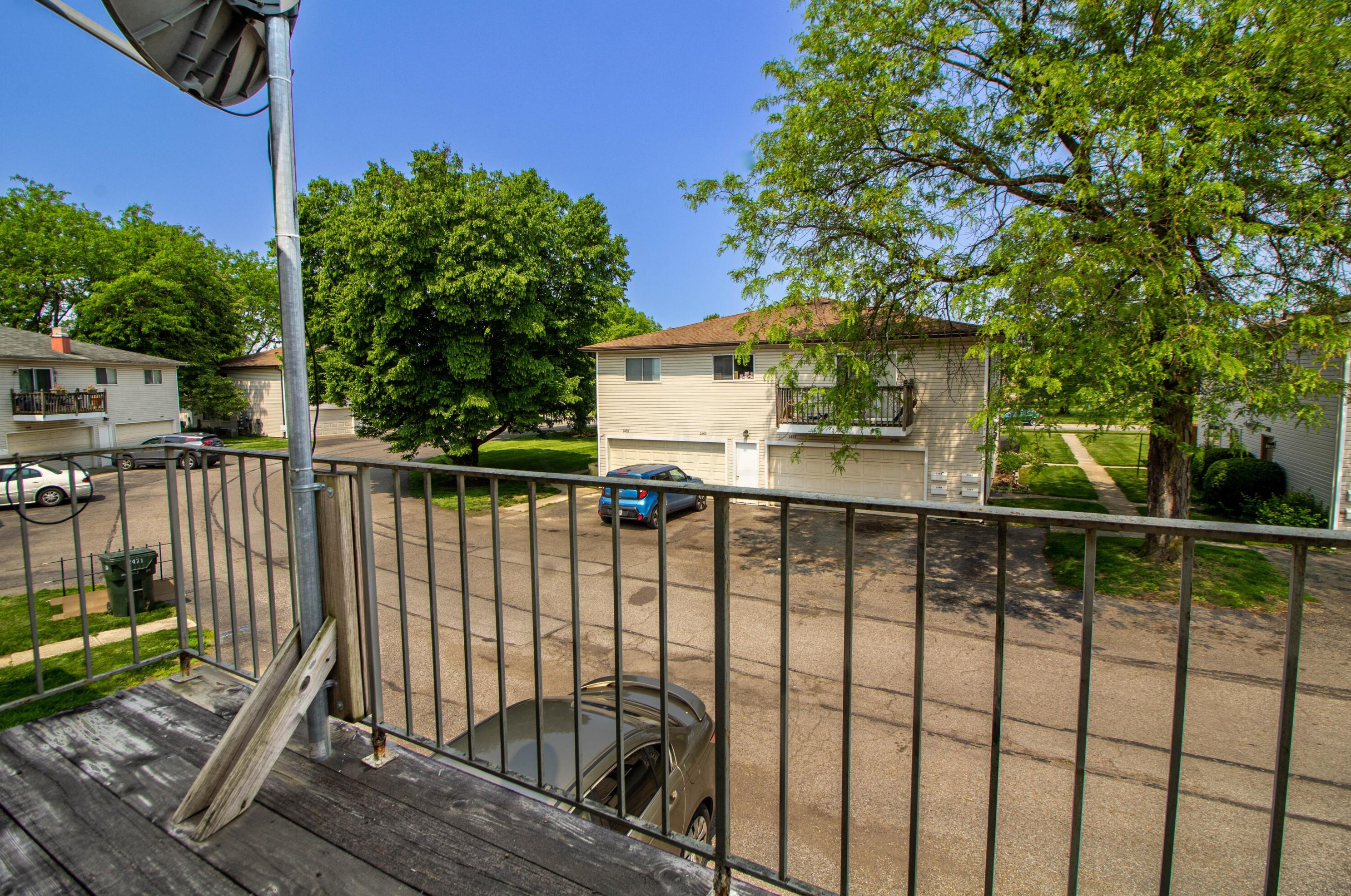 2471 Natchez Dr, Columbus OH 43209-3305 exterior