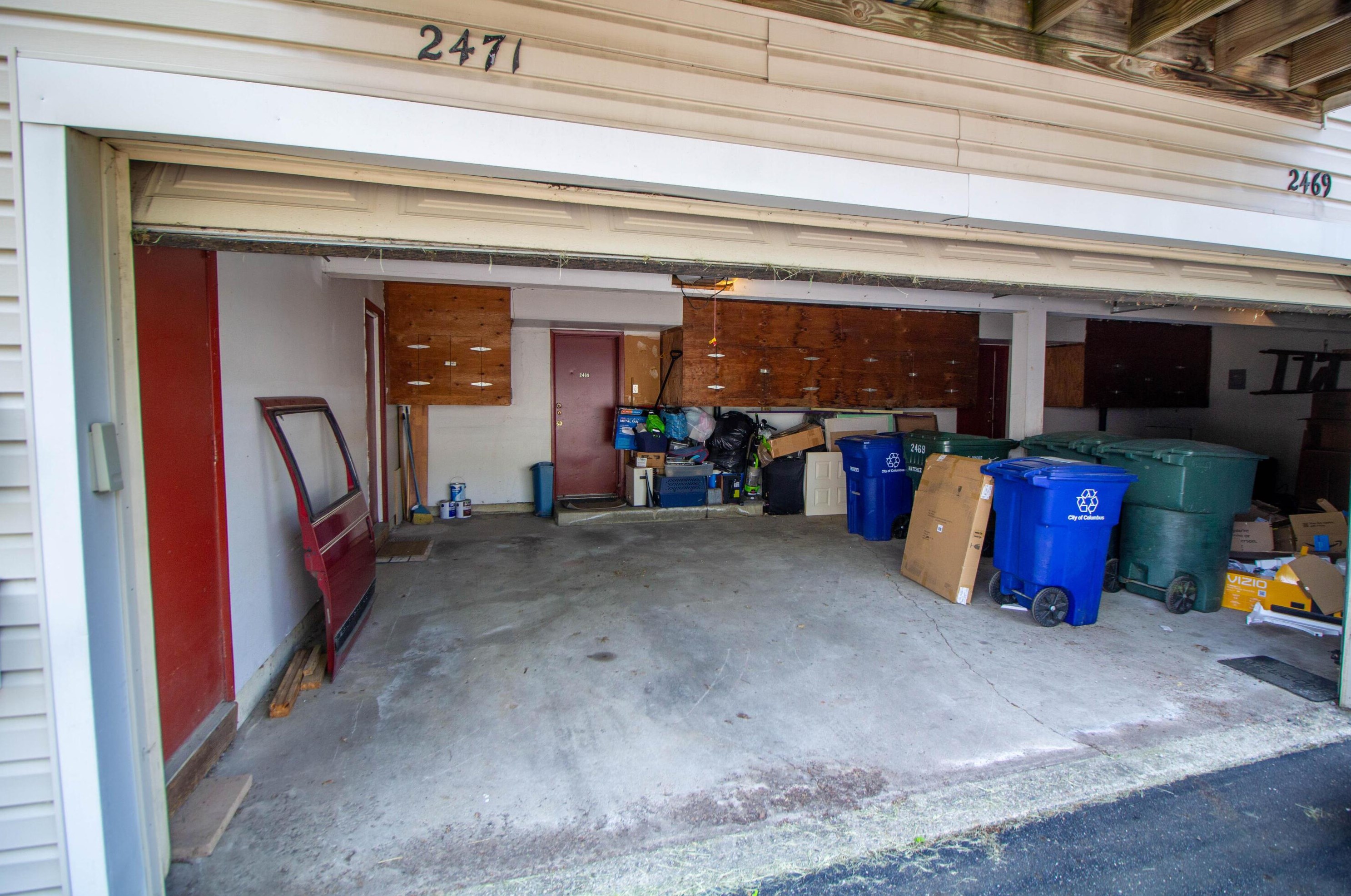 2471 Natchez Dr, Columbus OH 43209-3305 exterior