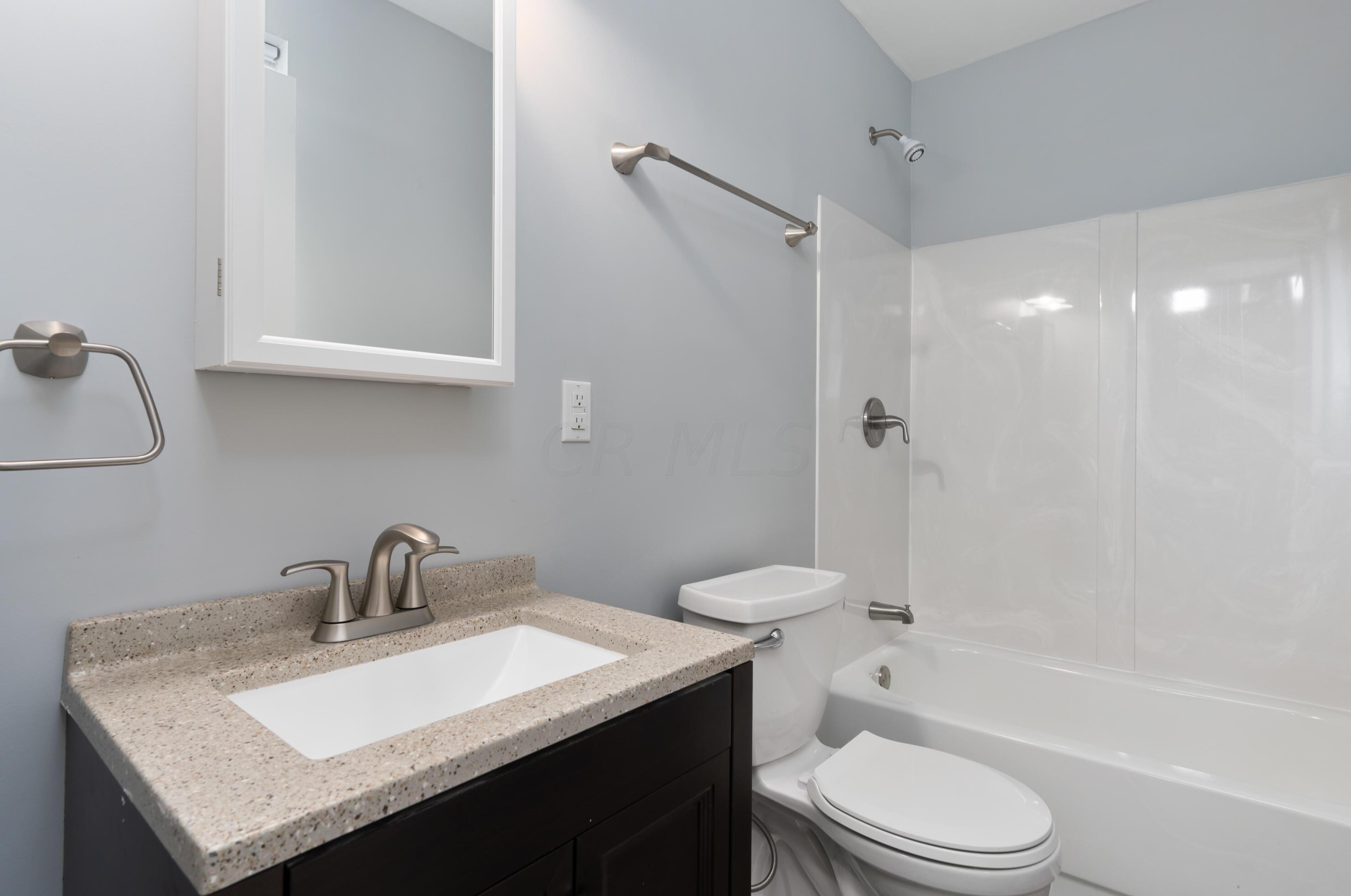 203 Hawkes Ave, Columbus OH  43223-1533 exterior