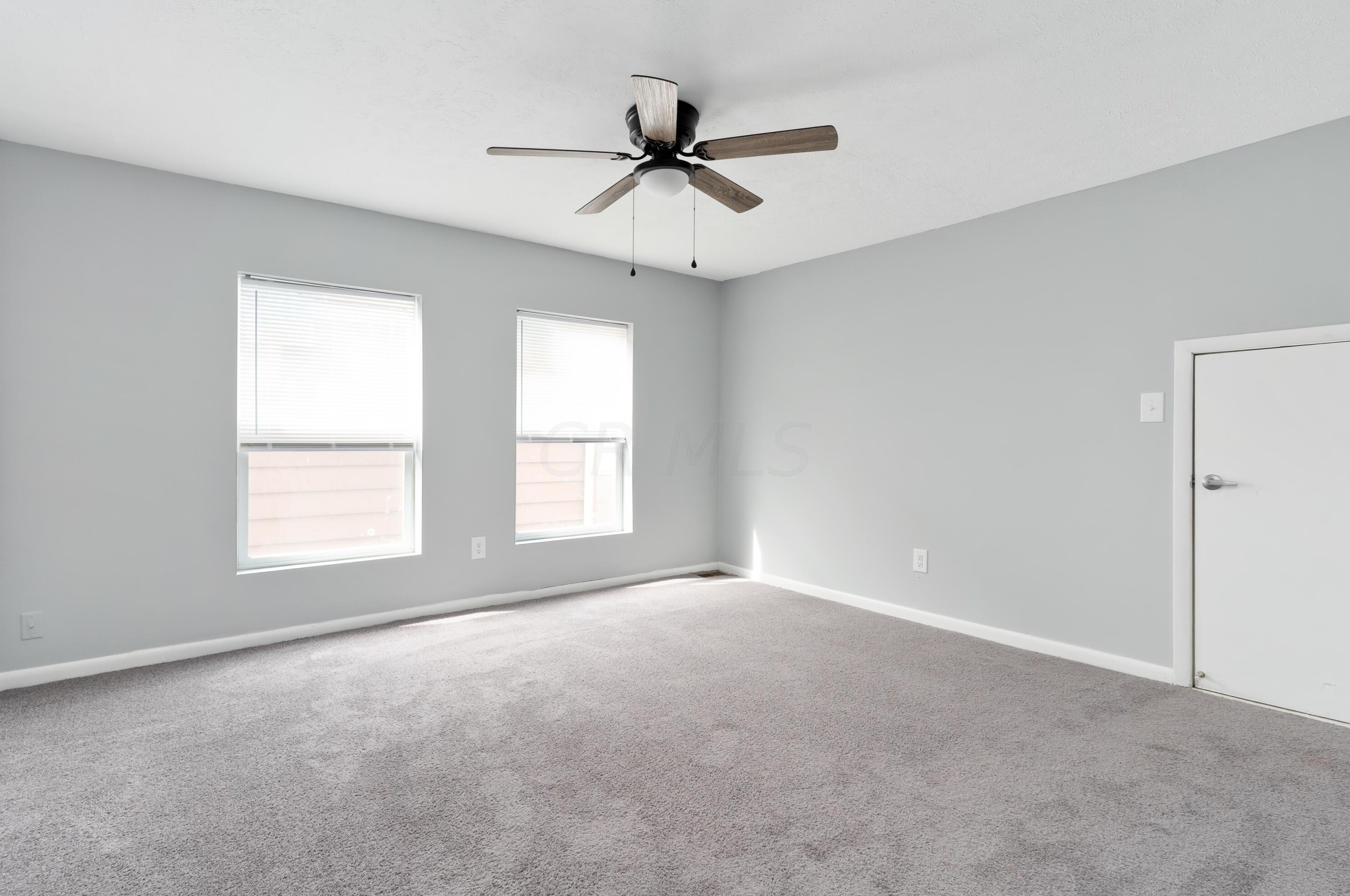 203 Hawkes Ave, Columbus OH  43223-1533 exterior