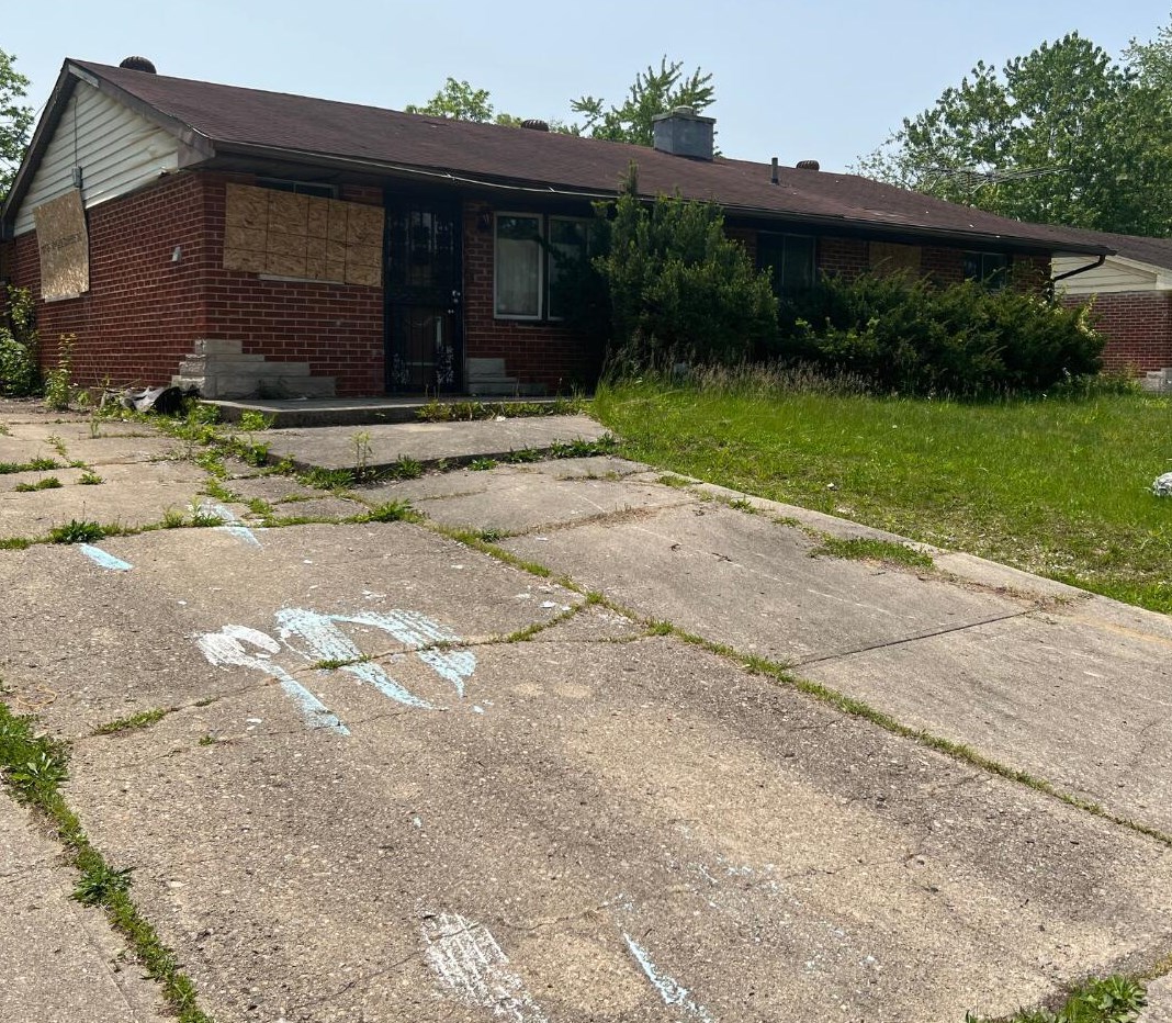 4512 Owens Dr, Dayton, OH 45406-1427
