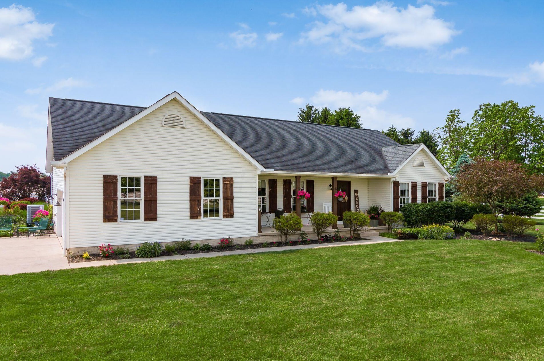 8615 Dyer Rd, Mount Sterling, OH 43143