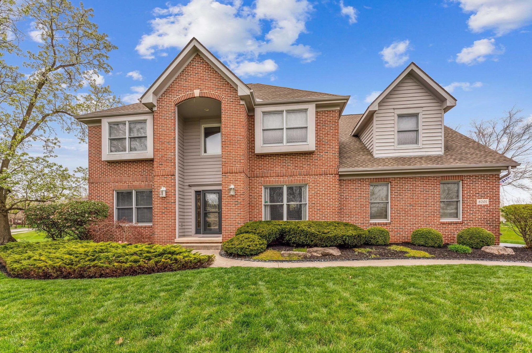 8201 Grey Abby Ct, Dublin, OH 43017