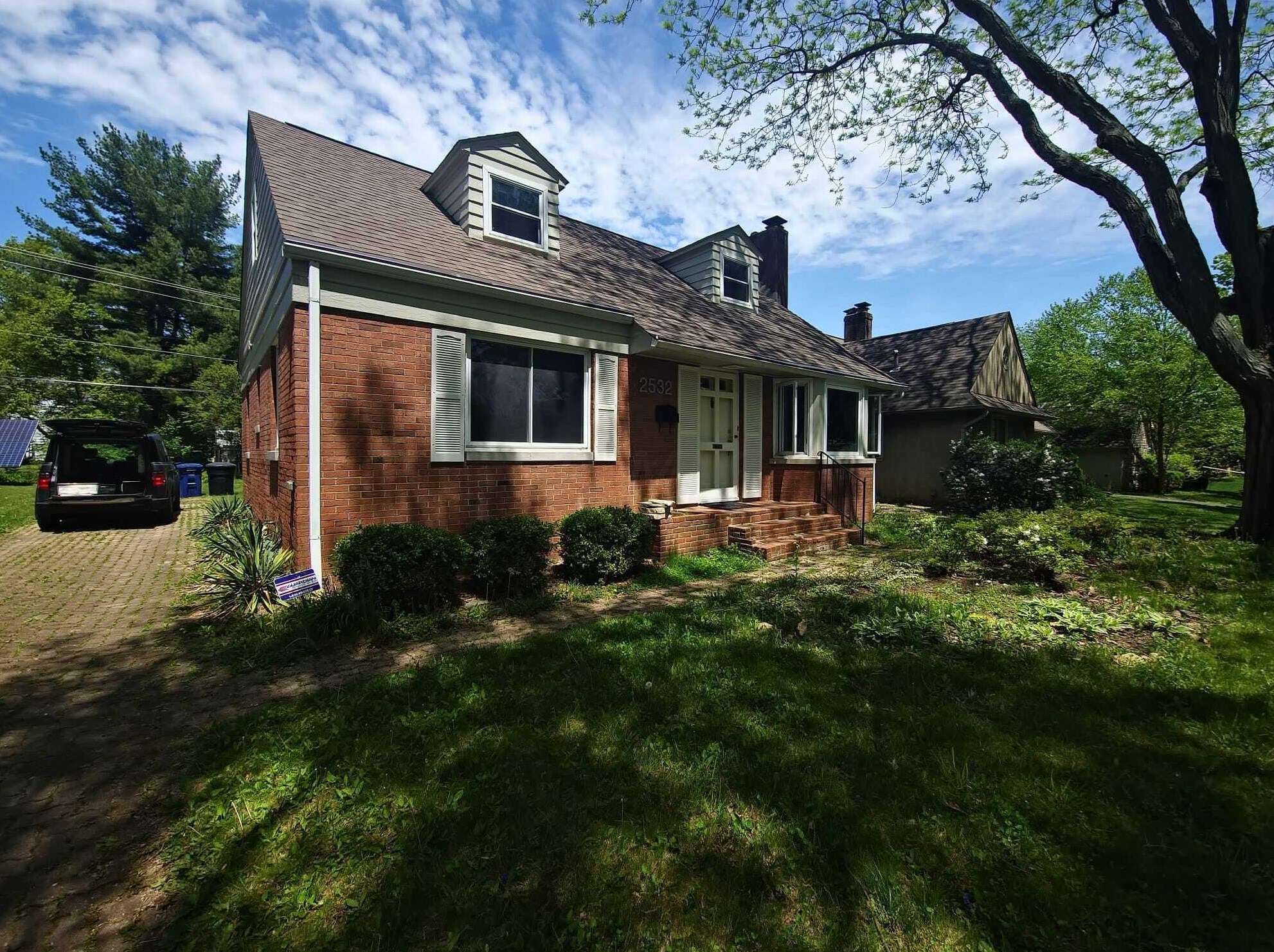 2532 Dover Rd, Columbus, OH 43209