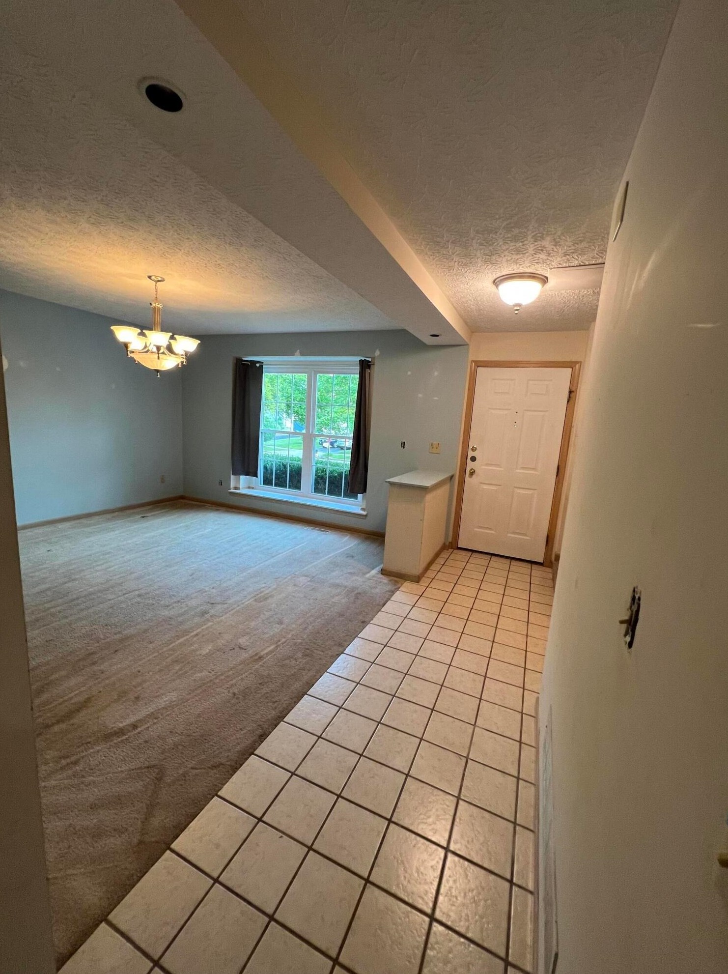 4346 Hickory Wood Dr, Columbus, OH 43228-3459