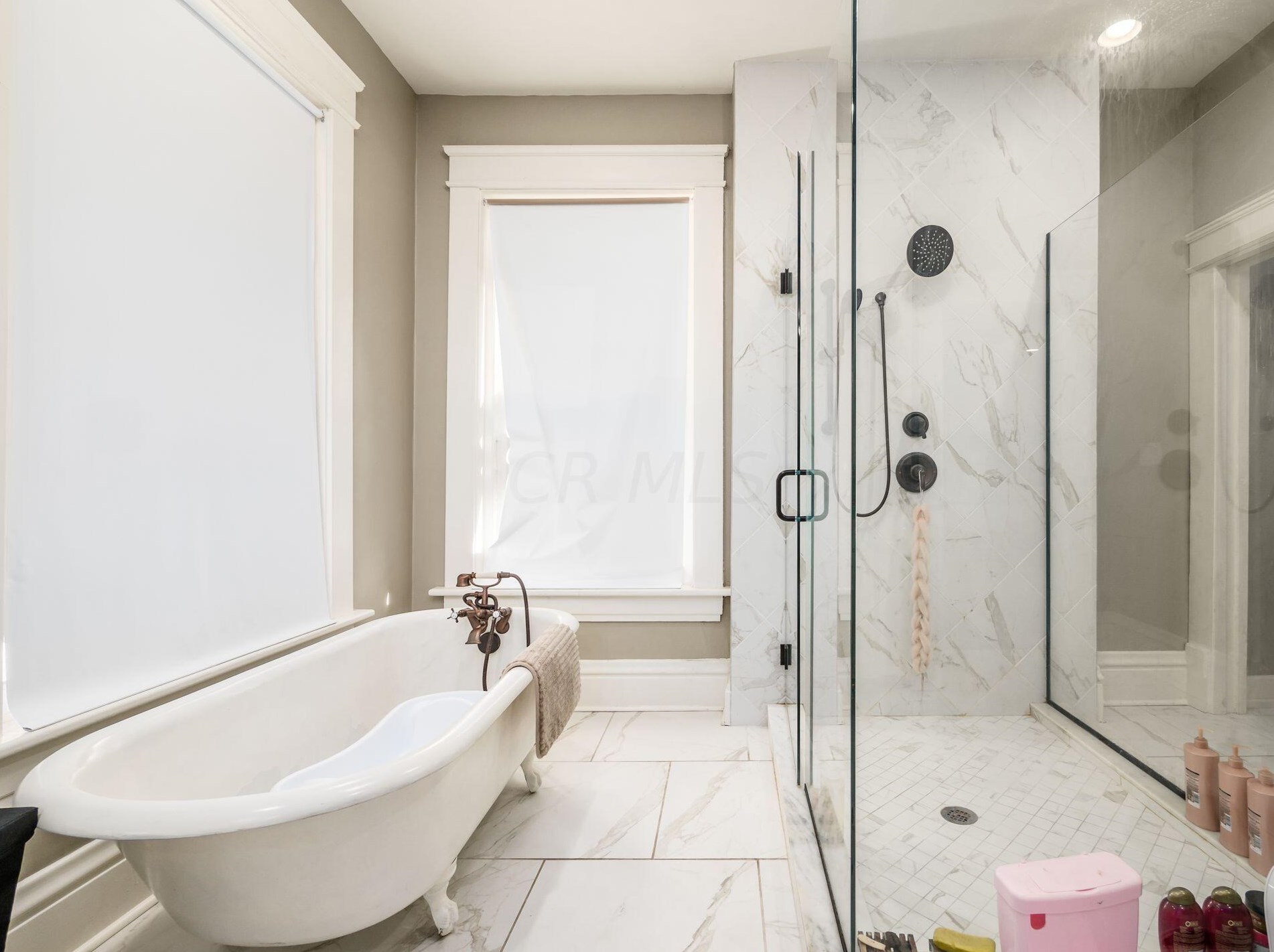 1063 Bryden Rd, Columbus OH 43205-1930 exterior