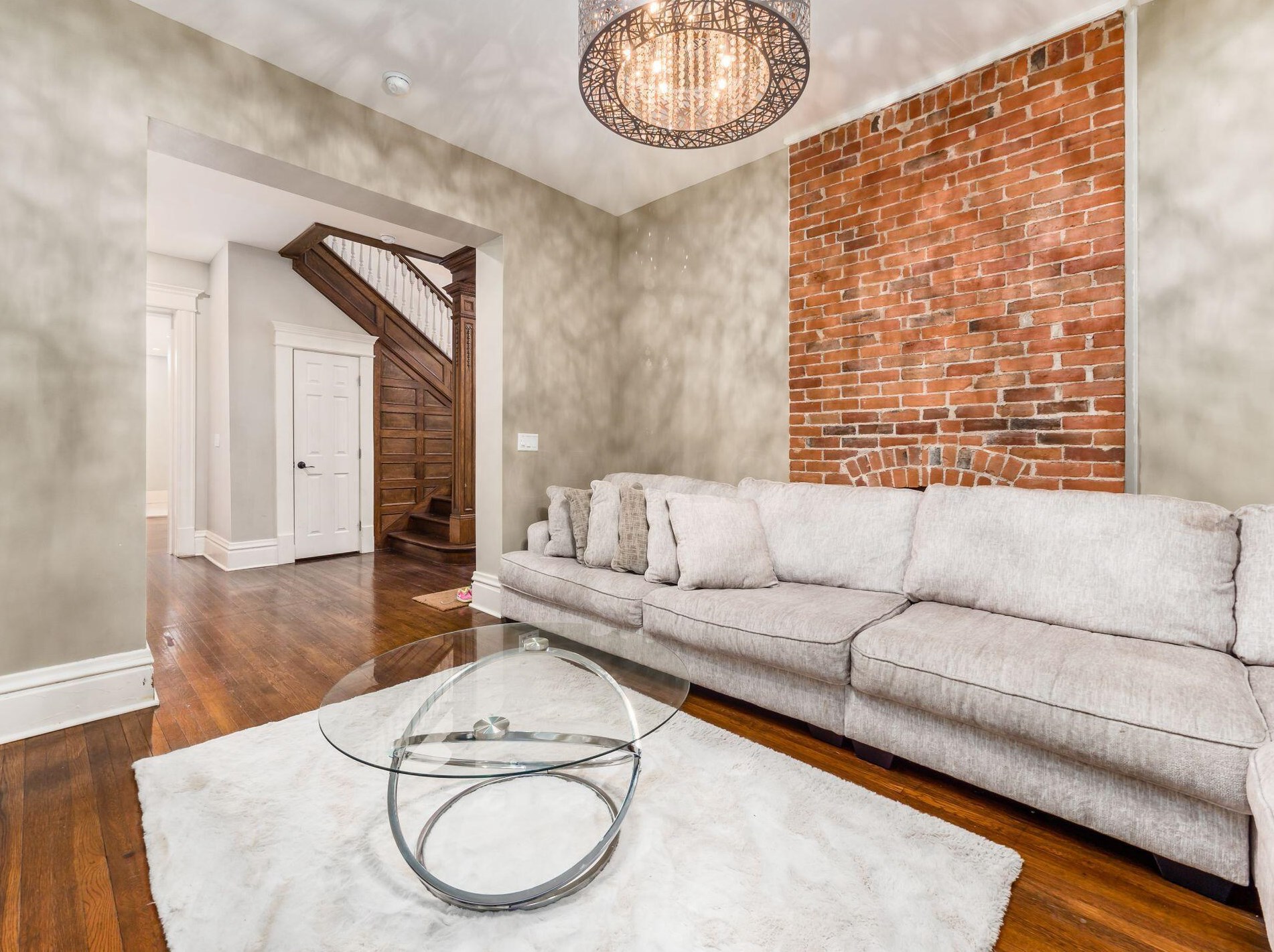 1063 Bryden Rd, Columbus OH 43205-1930 exterior