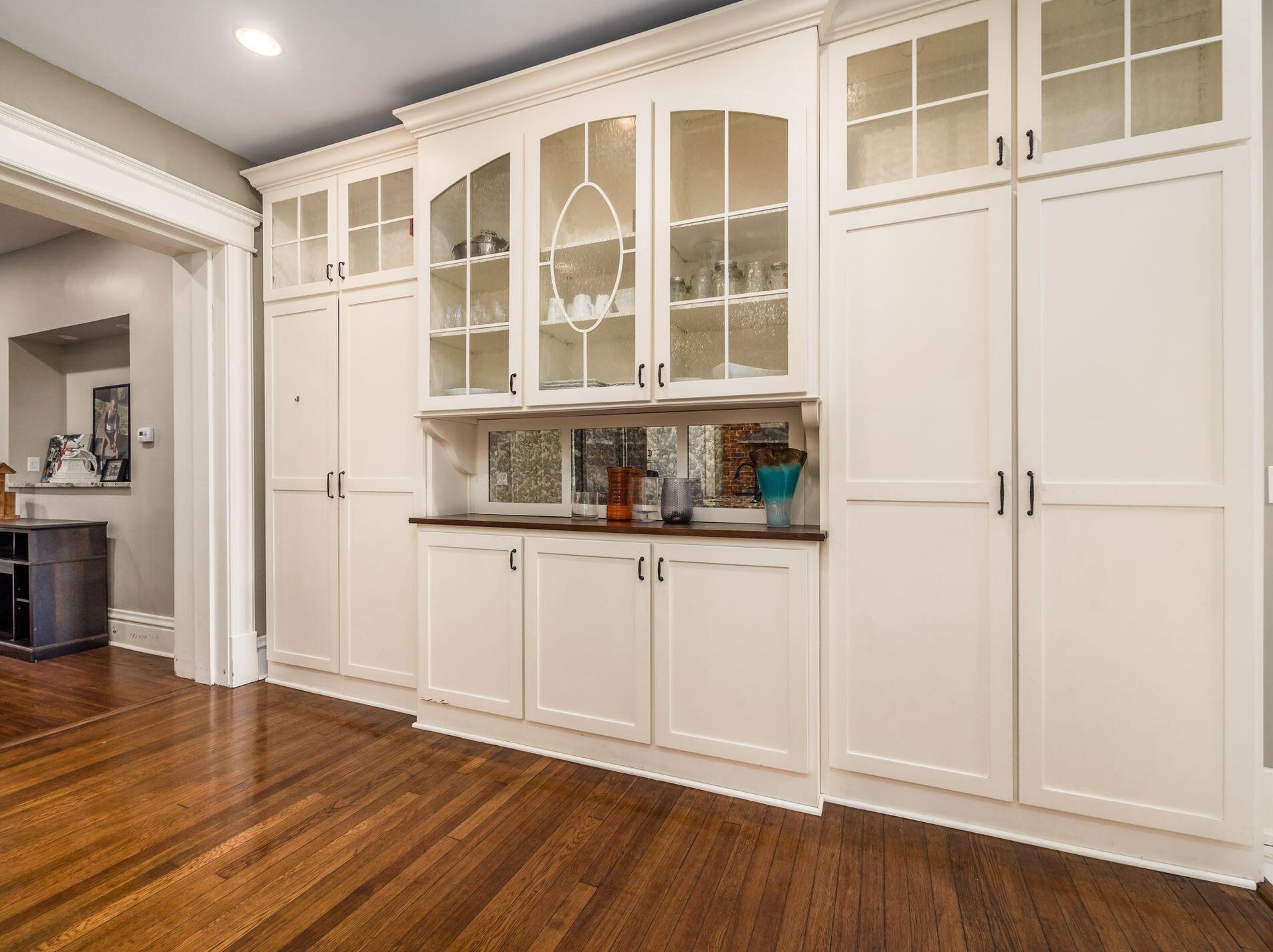 1063 Bryden Rd, Columbus OH 43205-1930 exterior