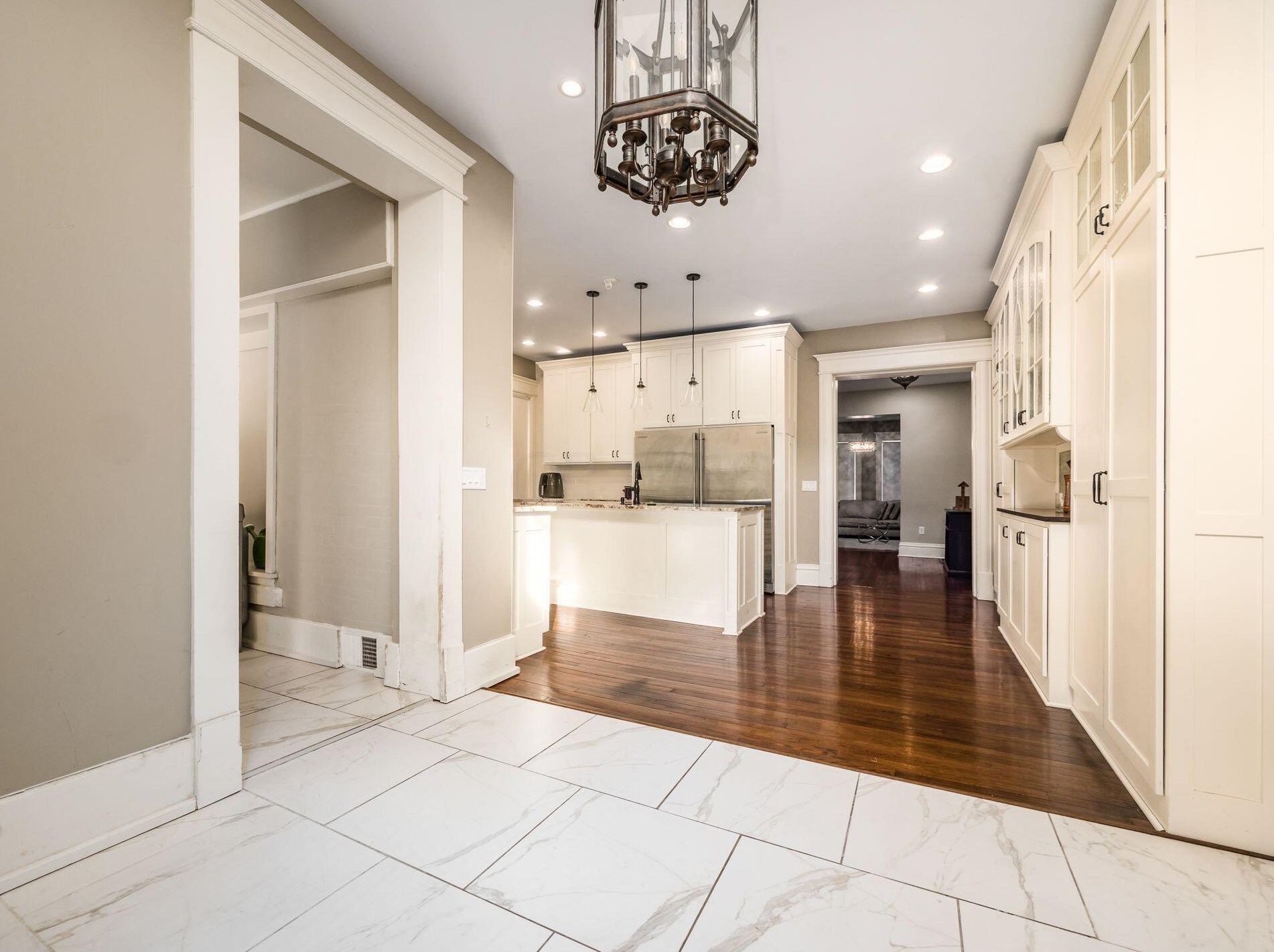 1063 Bryden Rd, Columbus OH 43205-1930 exterior