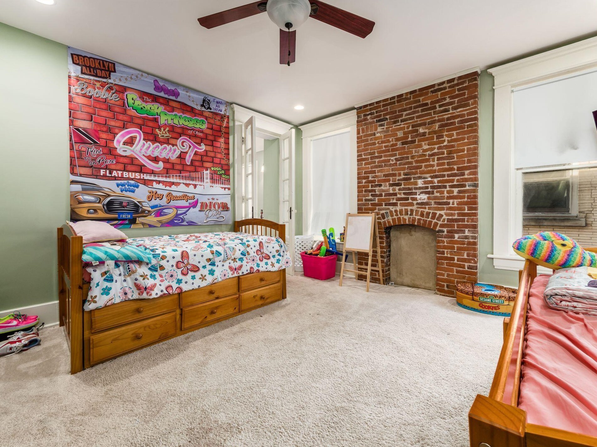 1063 Bryden Rd, Columbus OH 43205-1930 exterior