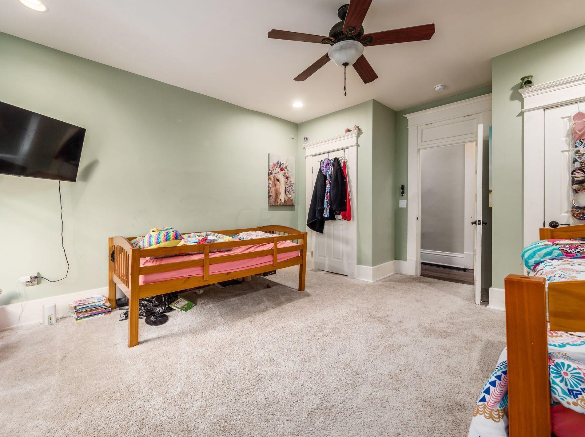 1063 Bryden Rd, Columbus OH 43205-1930 exterior